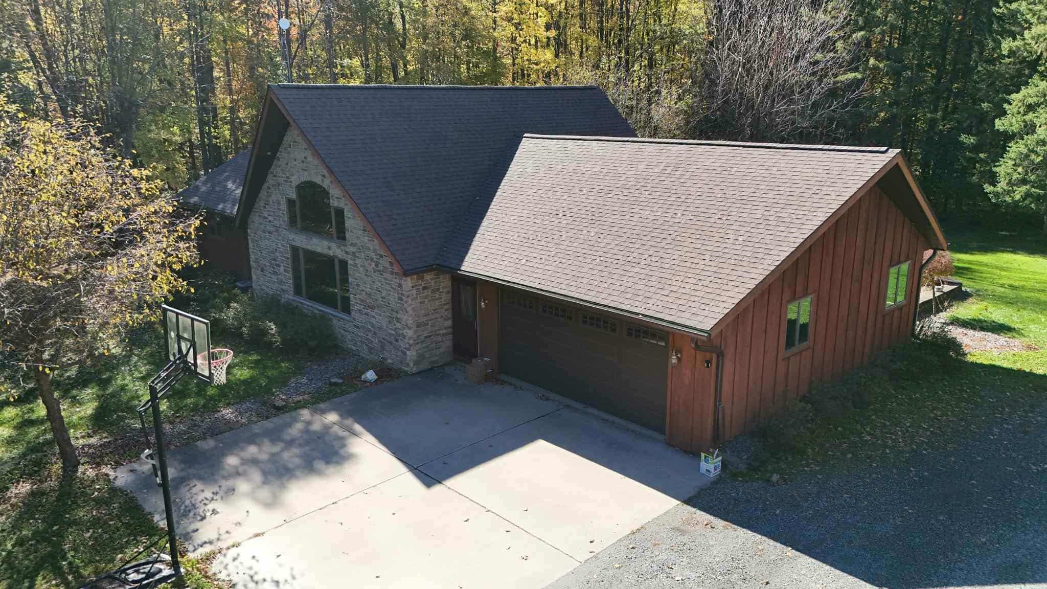 200890 ROBIN ROAD, Marshfield, Wisconsin 54449, 5 Bedrooms Bedrooms, ,4 BathroomsBathrooms,Residential,For Sale,200890 ROBIN ROAD,22502659