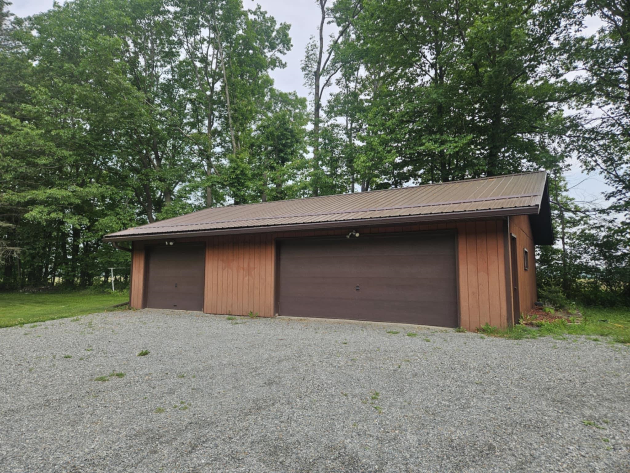 200890 ROBIN ROAD, Marshfield, Wisconsin 54449, 5 Bedrooms Bedrooms, ,4 BathroomsBathrooms,Residential,For Sale,200890 ROBIN ROAD,22502659