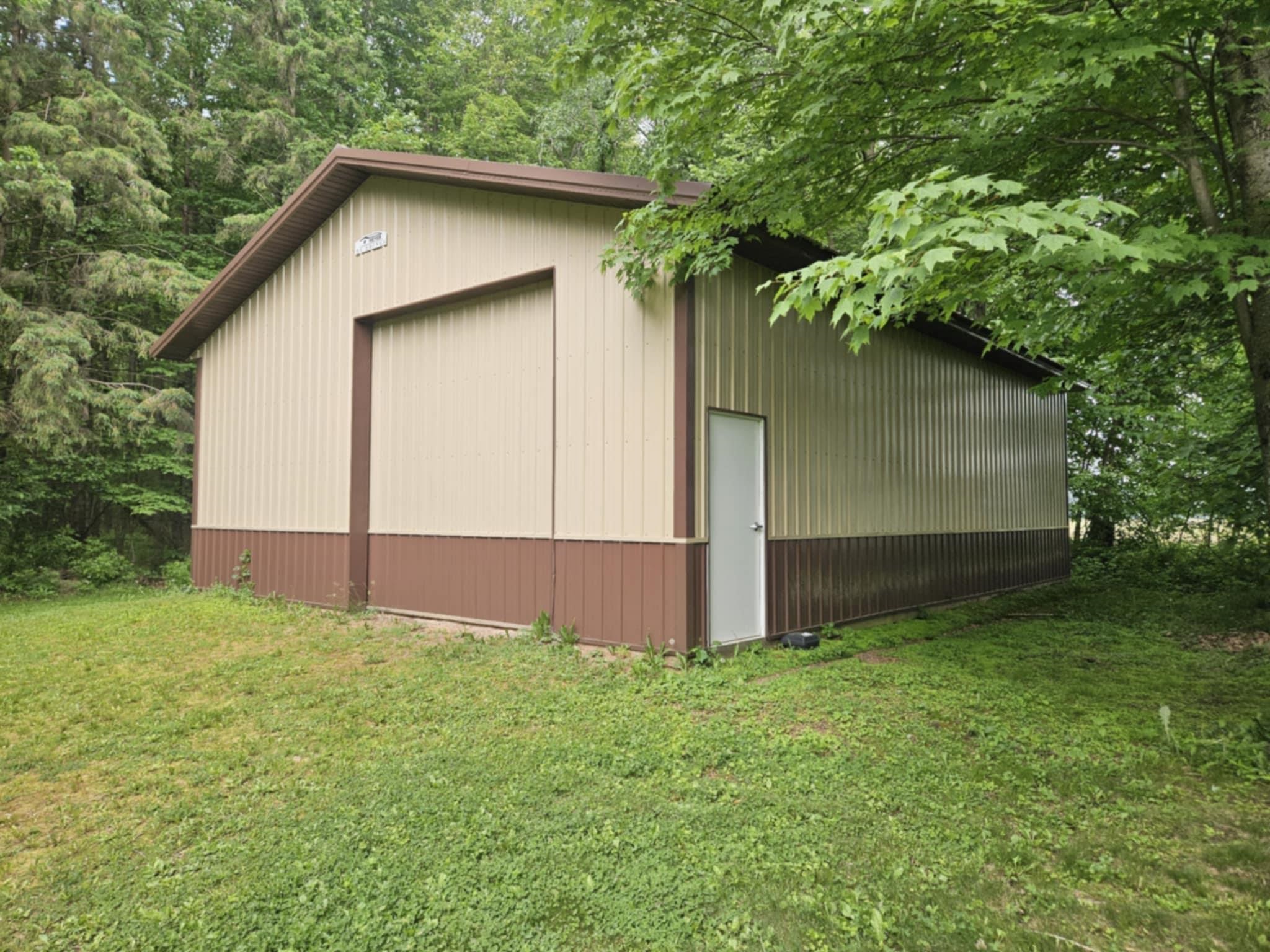 200890 ROBIN ROAD, Marshfield, Wisconsin 54449, 5 Bedrooms Bedrooms, ,4 BathroomsBathrooms,Residential,For Sale,200890 ROBIN ROAD,22502659