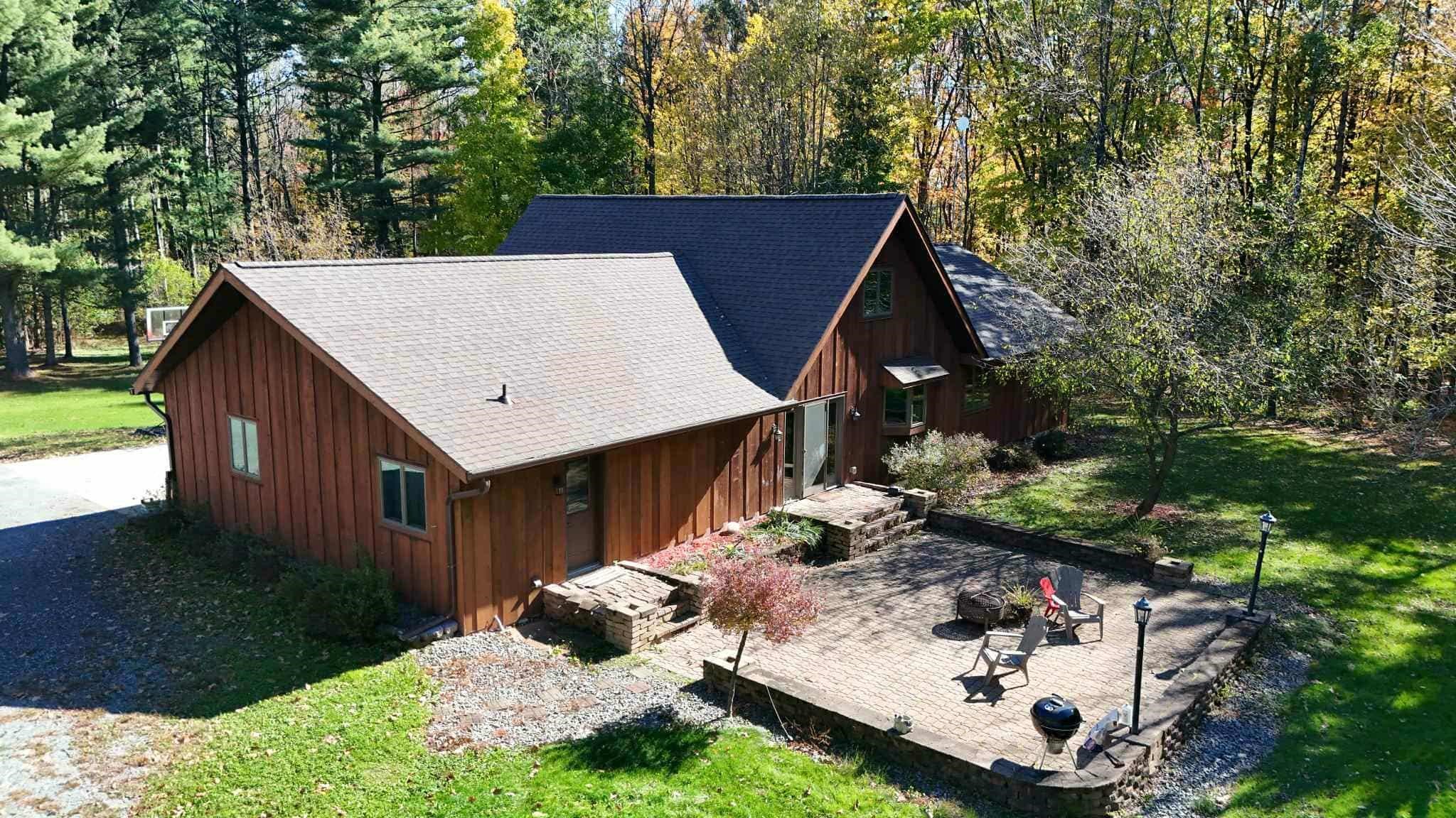 200890 ROBIN ROAD, Marshfield, Wisconsin 54449, 5 Bedrooms Bedrooms, ,4 BathroomsBathrooms,Residential,For Sale,200890 ROBIN ROAD,22502659