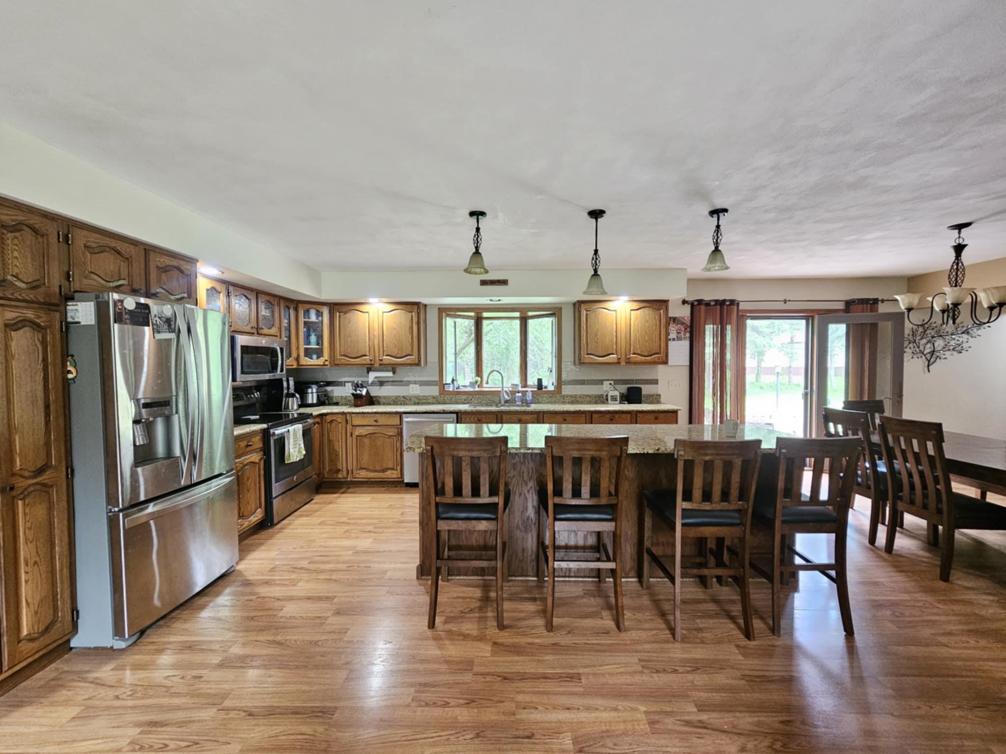 200890 ROBIN ROAD, Marshfield, Wisconsin 54449, 5 Bedrooms Bedrooms, ,4 BathroomsBathrooms,Residential,For Sale,200890 ROBIN ROAD,22502659