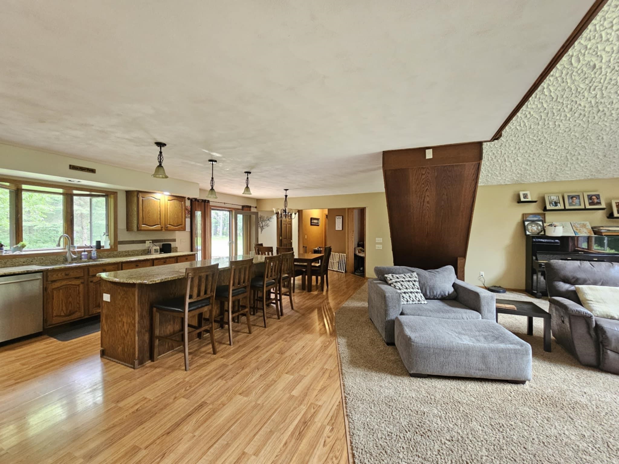 200890 ROBIN ROAD, Marshfield, Wisconsin 54449, 5 Bedrooms Bedrooms, ,4 BathroomsBathrooms,Residential,For Sale,200890 ROBIN ROAD,22502659