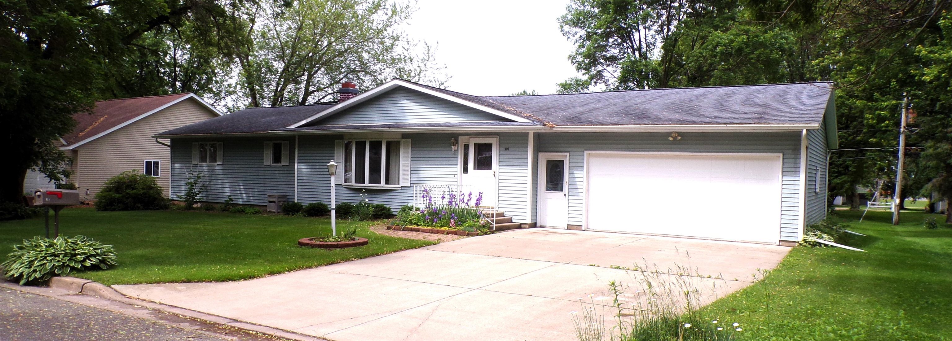 309 S WEST STREET, Loyal, Wisconsin 54446, 3 Bedrooms Bedrooms, ,1 BathroomBathrooms,Residential,For Sale,309 S WEST STREET,22502692