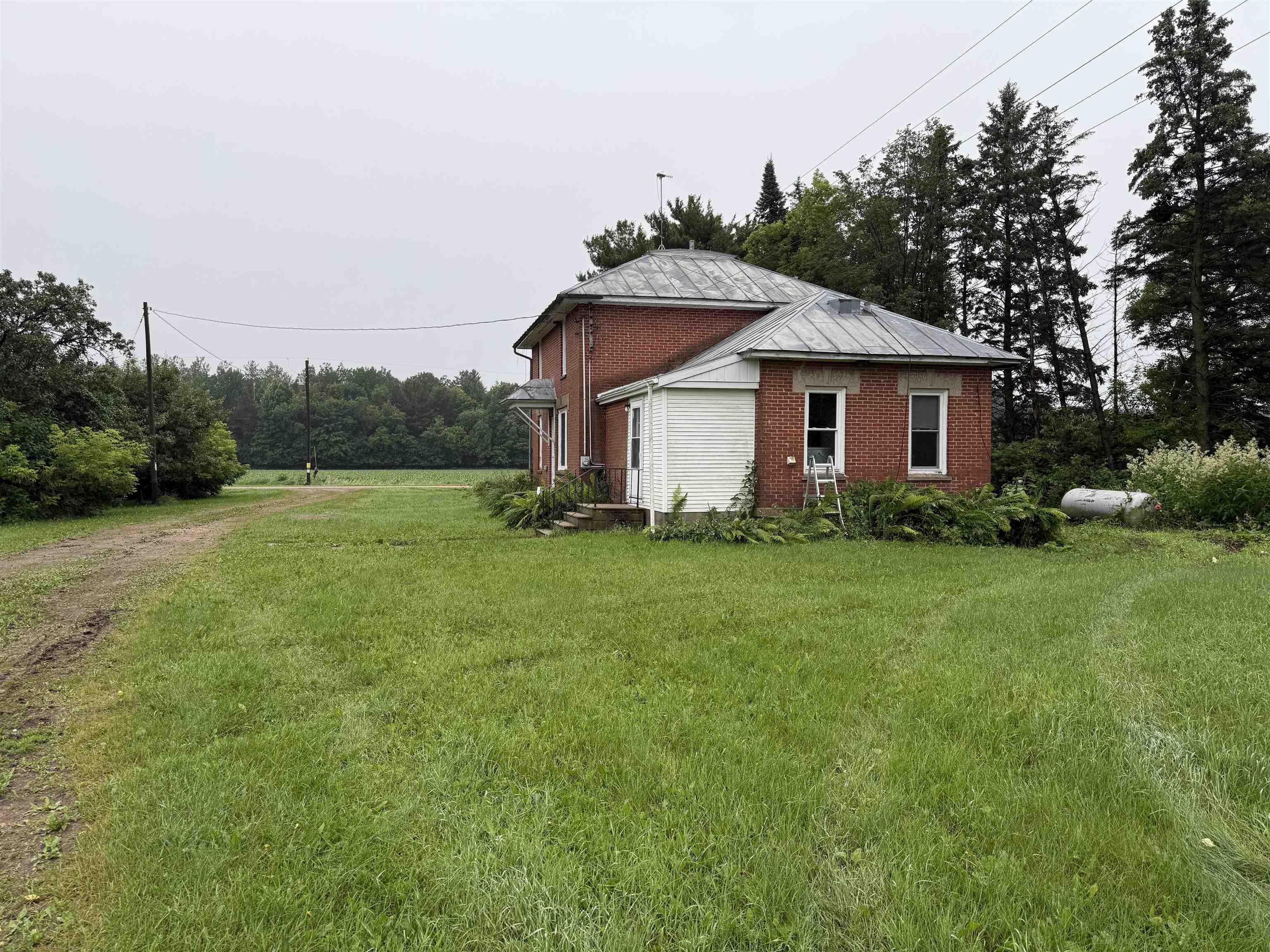 E1384 WOLF RIVER ROAD, Iola, Wisconsin 54945, 4 Bedrooms Bedrooms, ,2 BathroomsBathrooms,Residential,For Sale,E1384 WOLF RIVER ROAD,22502862