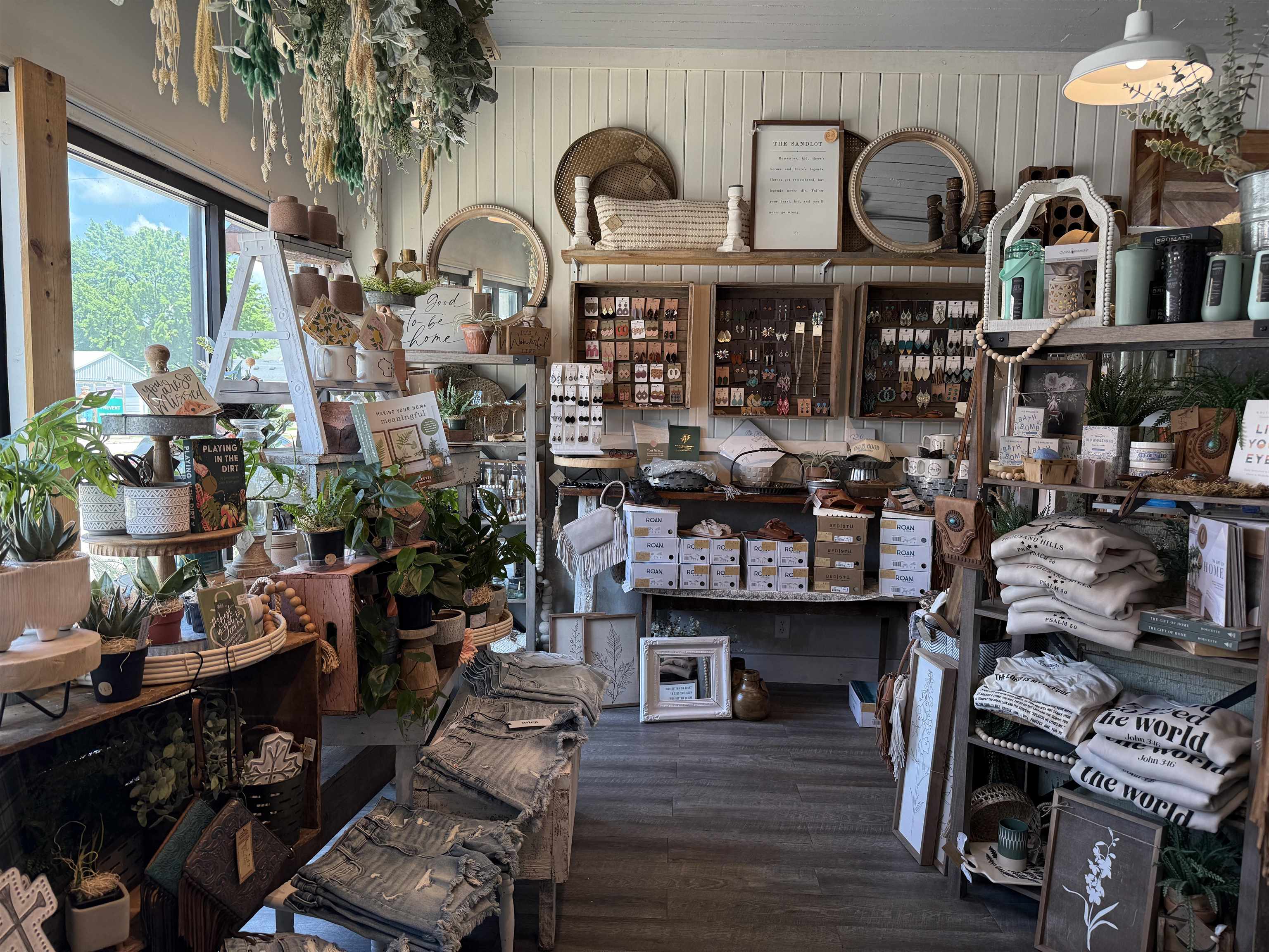 320 N MAIN STREET, Scandinavia, Wisconsin 54977, ,Commercial/industrial,For Sale,320 N MAIN STREET,22503078