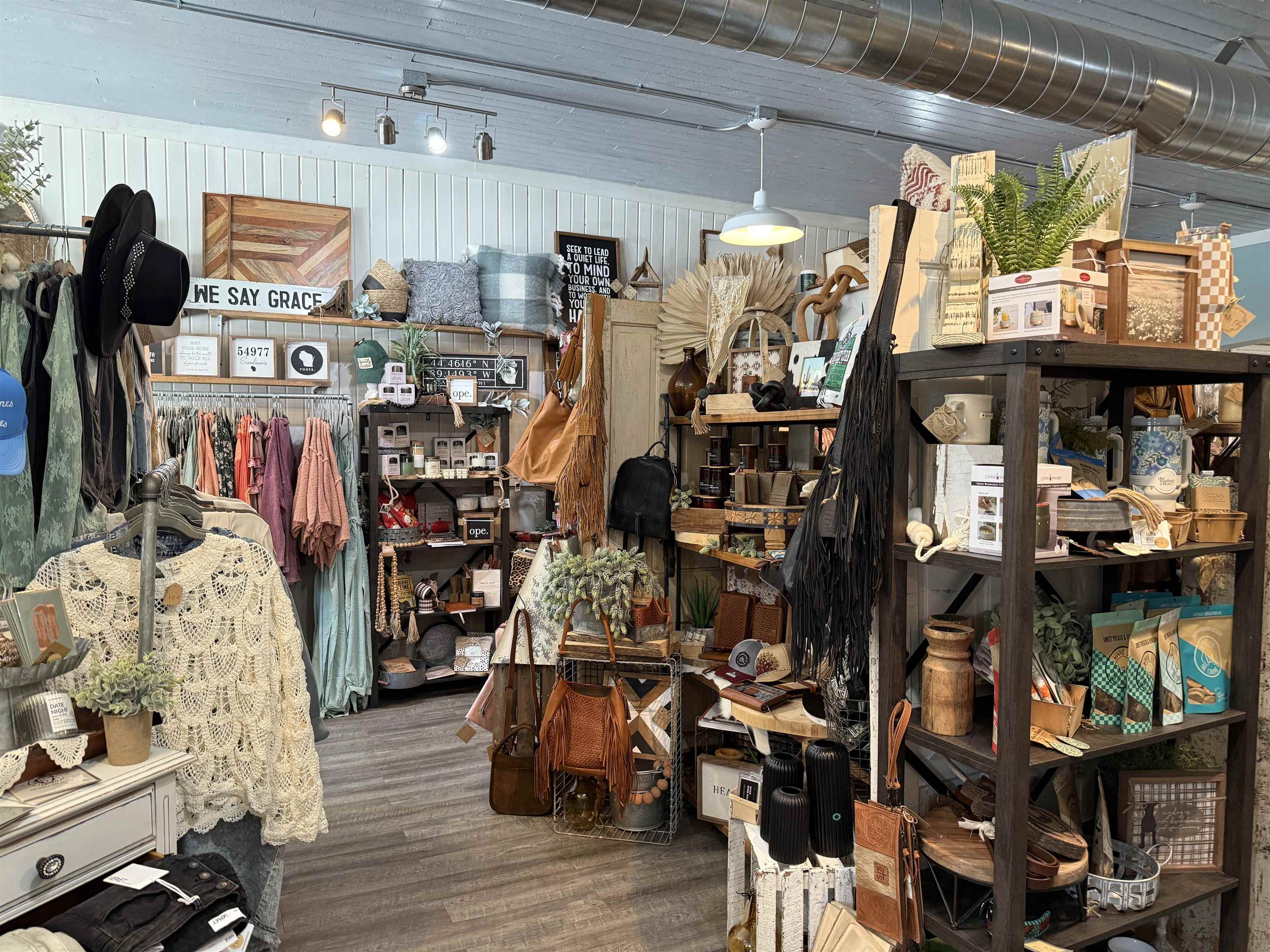 320 N MAIN STREET, Scandinavia, Wisconsin 54977, ,Commercial/industrial,For Sale,320 N MAIN STREET,22503078