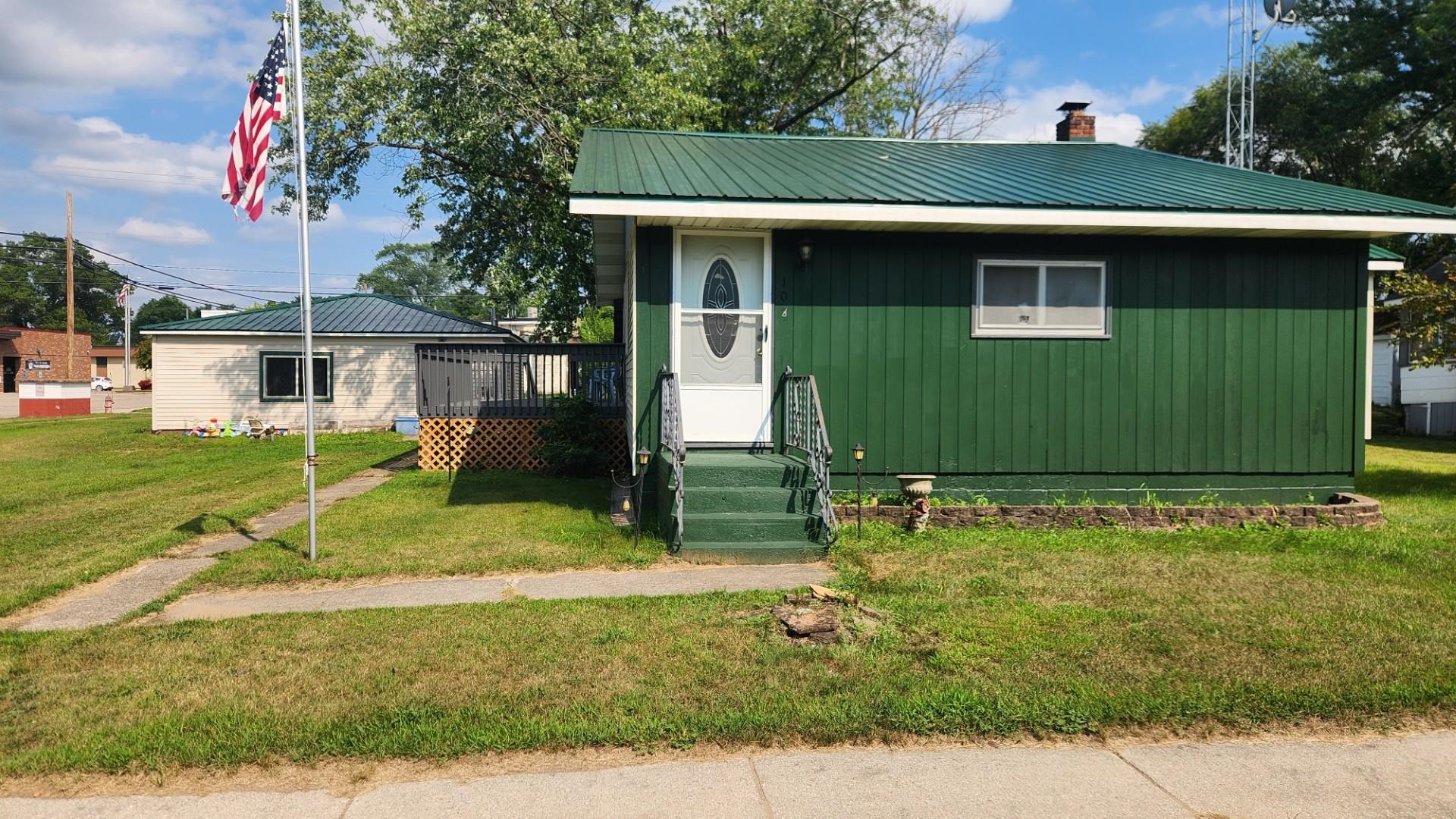 108 S OAK STREET, Adams, Wisconsin 53910, 3 Bedrooms Bedrooms, ,1 BathroomBathrooms,Residential,For Sale,108 S OAK STREET,22503148