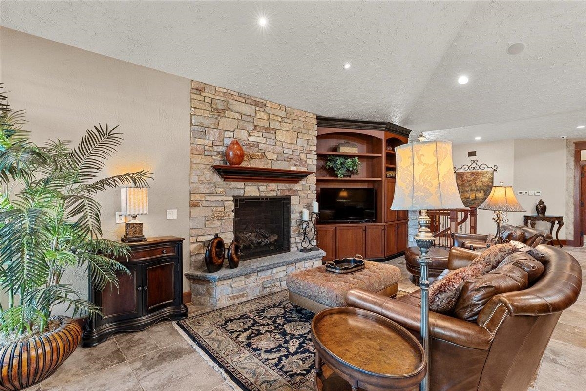 1832 PHEASANT RUN DRIVE, Marshfield, Wisconsin 54449, 2 Bedrooms Bedrooms, ,2 BathroomsBathrooms,Residential,For Sale,1832 PHEASANT RUN DRIVE,22503380