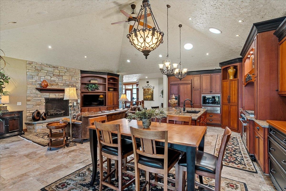 1832 PHEASANT RUN DRIVE, Marshfield, Wisconsin 54449, 2 Bedrooms Bedrooms, ,2 BathroomsBathrooms,Residential,For Sale,1832 PHEASANT RUN DRIVE,22503380