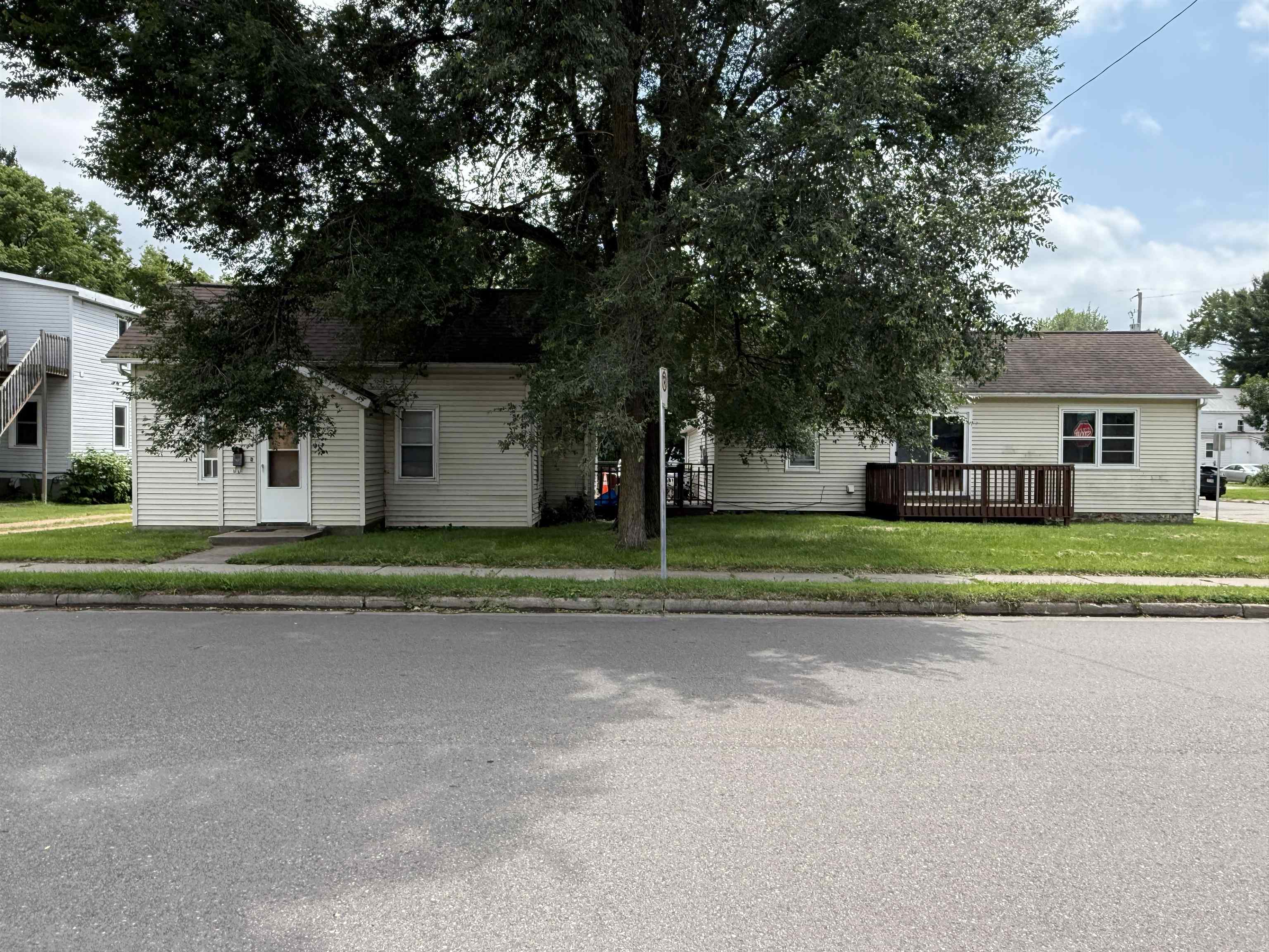 1532 COLLEGE AVENUE, Stevens Point, Wisconsin 54481, 4 Bedrooms Bedrooms, 7 Rooms Rooms,2 BathroomsBathrooms,Multi-family,For Sale,1532 COLLEGE AVENUE,22503545