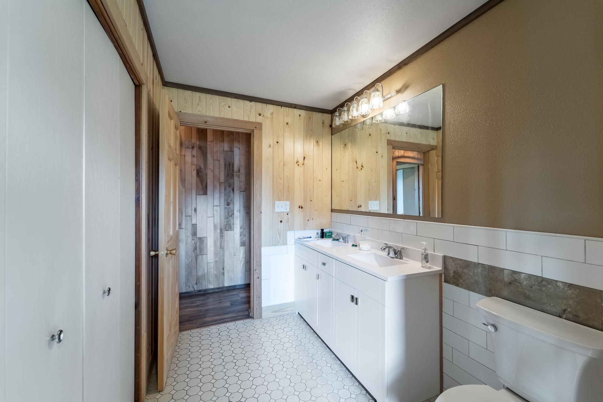 190 COUNTY ROAD N, Birnamwood, Wisconsin 54414, 3 Bedrooms Bedrooms, ,2 BathroomsBathrooms,Residential,For Sale,190 COUNTY ROAD N,22503566