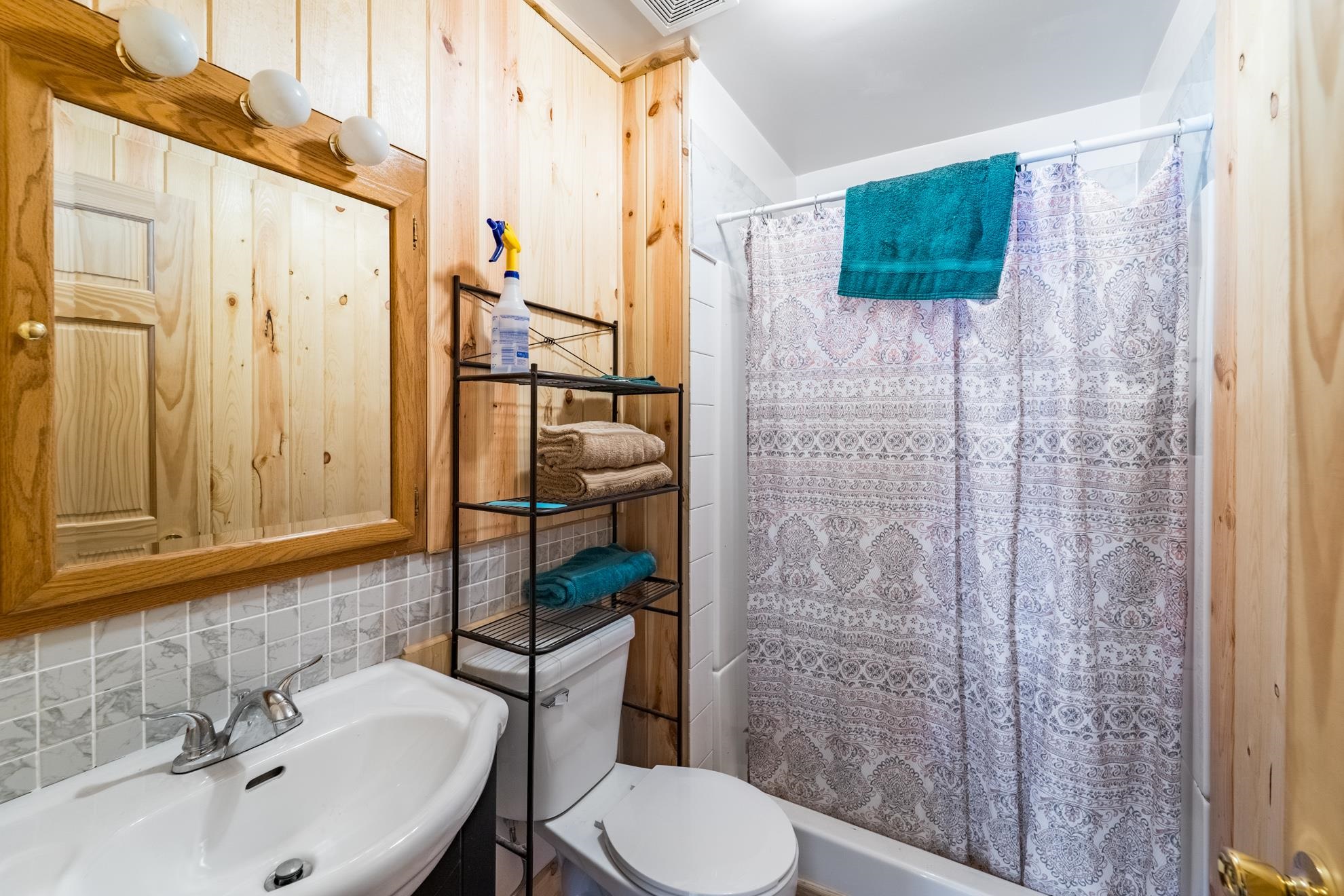 190 COUNTY ROAD N, Birnamwood, Wisconsin 54414, 3 Bedrooms Bedrooms, ,2 BathroomsBathrooms,Residential,For Sale,190 COUNTY ROAD N,22503566