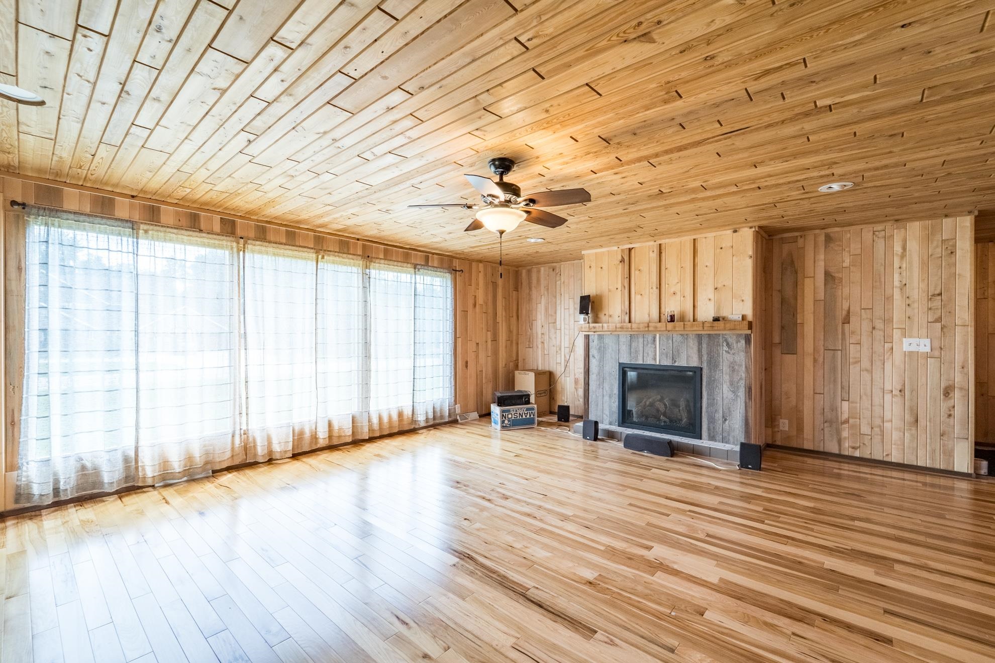 190 COUNTY ROAD N, Birnamwood, Wisconsin 54414, 3 Bedrooms Bedrooms, ,2 BathroomsBathrooms,Residential,For Sale,190 COUNTY ROAD N,22503566