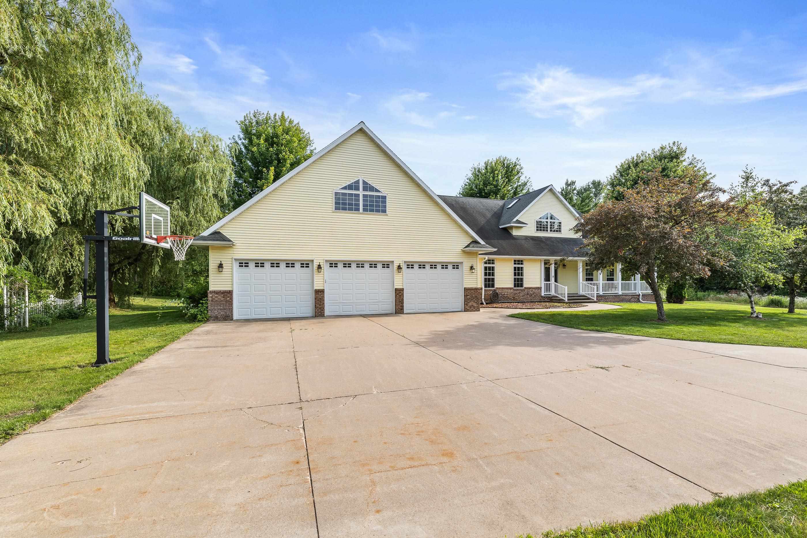 1100 JO PINE ROAD, Stevens Point, Wisconsin 54482, 5 Bedrooms Bedrooms, ,3 BathroomsBathrooms,Residential,For Sale,1100 JO PINE ROAD,22503813