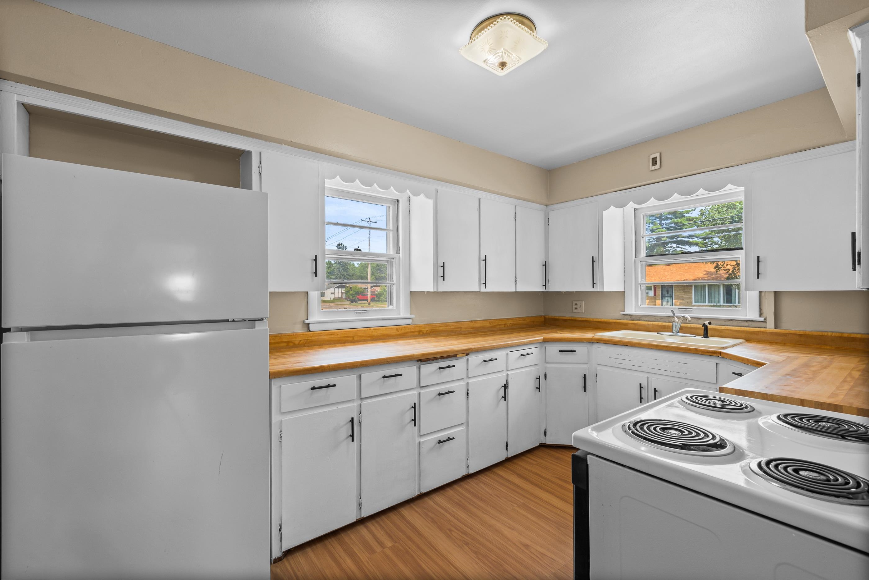 2117 SHERMAN STREET, Wausau, Wisconsin 54401, 3 Bedrooms Bedrooms, ,2 BathroomsBathrooms,Residential,For Sale,2117 SHERMAN STREET,22503944