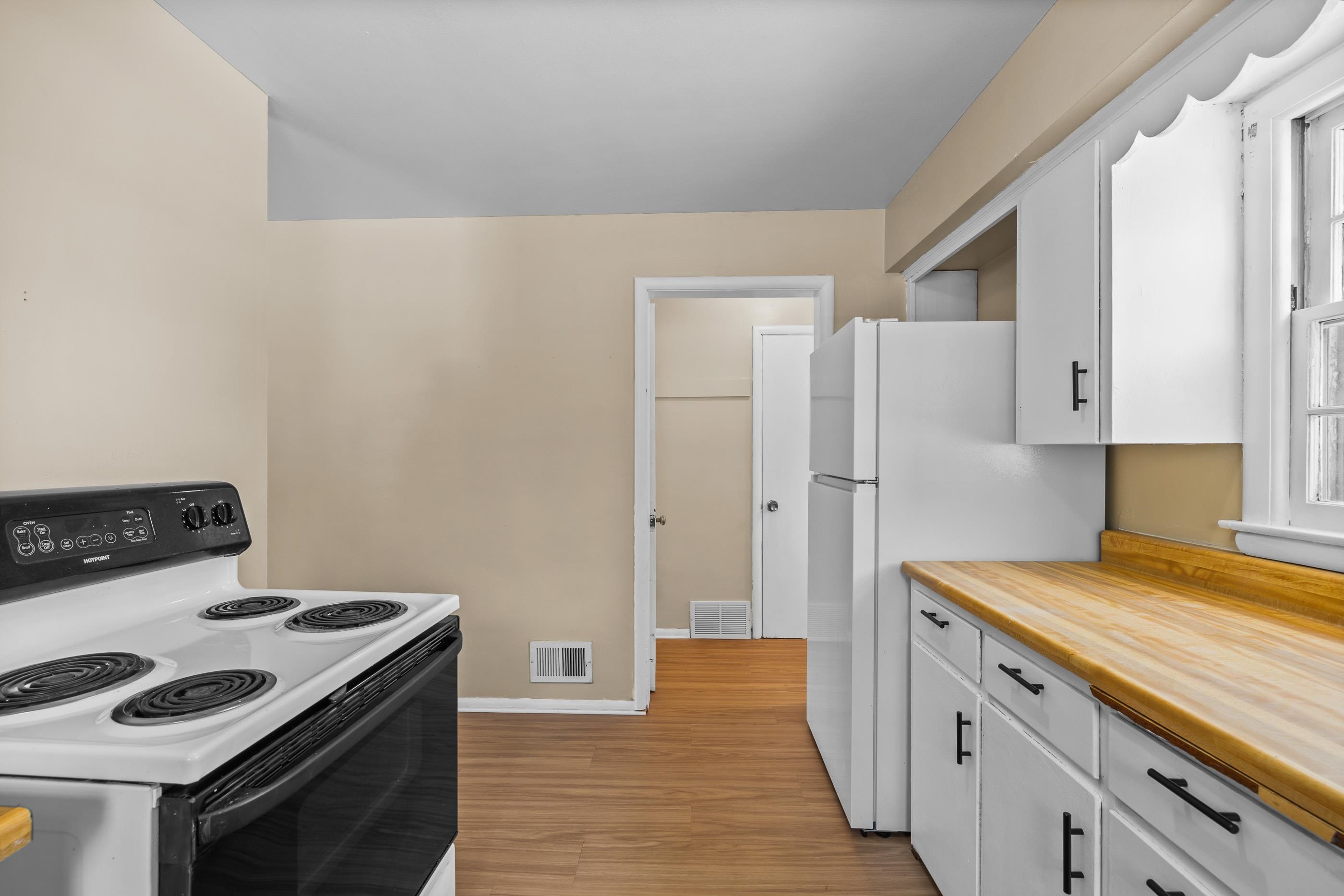 2117 SHERMAN STREET, Wausau, Wisconsin 54401, 3 Bedrooms Bedrooms, ,2 BathroomsBathrooms,Residential,For Sale,2117 SHERMAN STREET,22503944