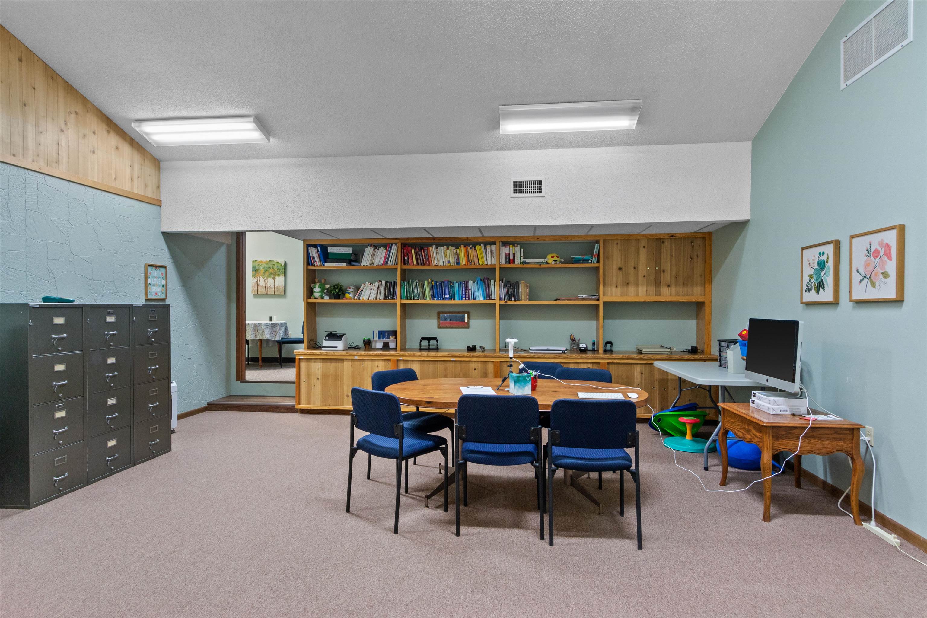 2001 S CENTRAL AVENUE, Marshfield, Wisconsin 54449, ,Commercial/industrial,For Rent,2001 S CENTRAL AVENUE,22503969