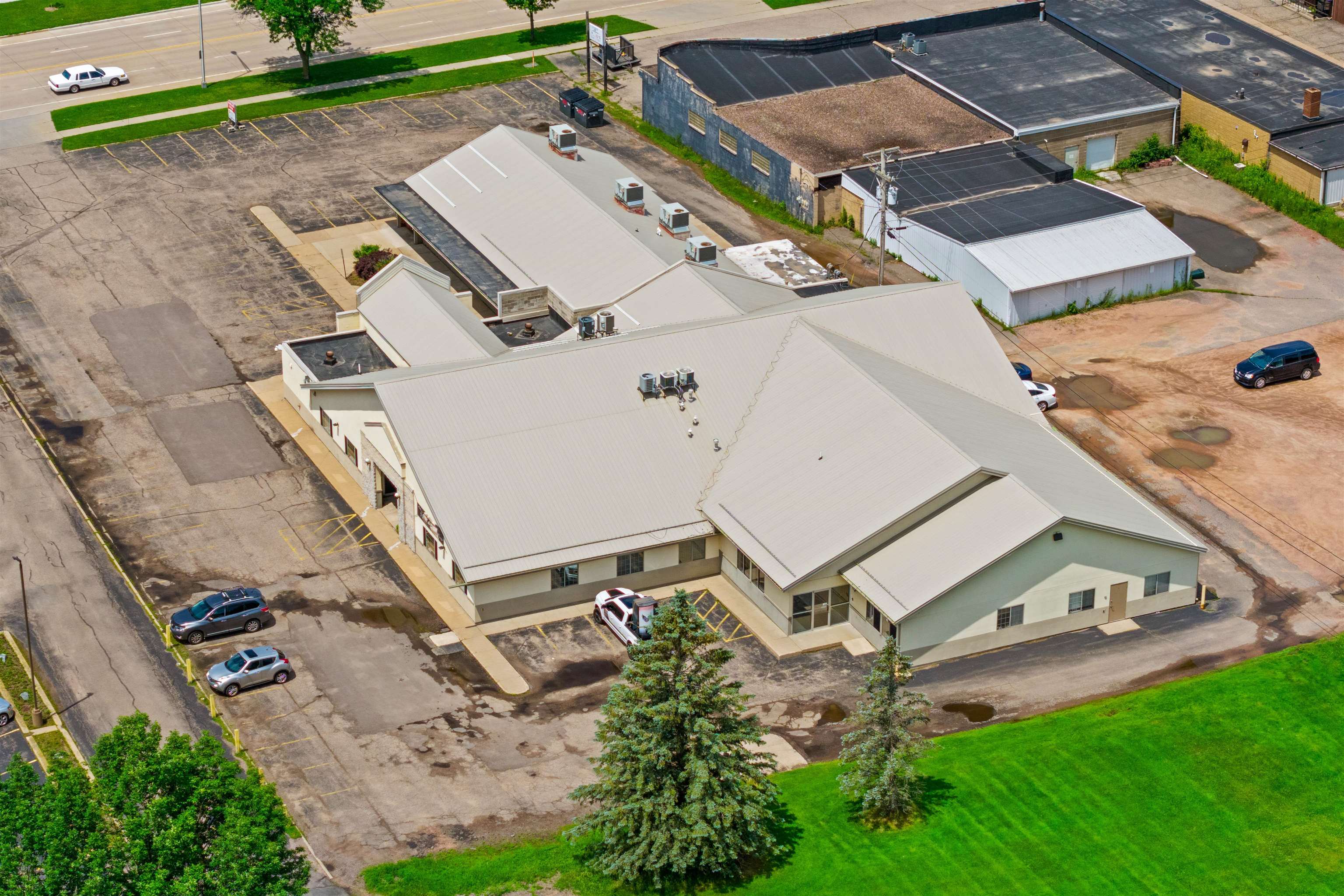 2001 S CENTRAL AVENUE, Marshfield, Wisconsin 54449, ,Commercial/industrial,For Rent,2001 S CENTRAL AVENUE,22503969