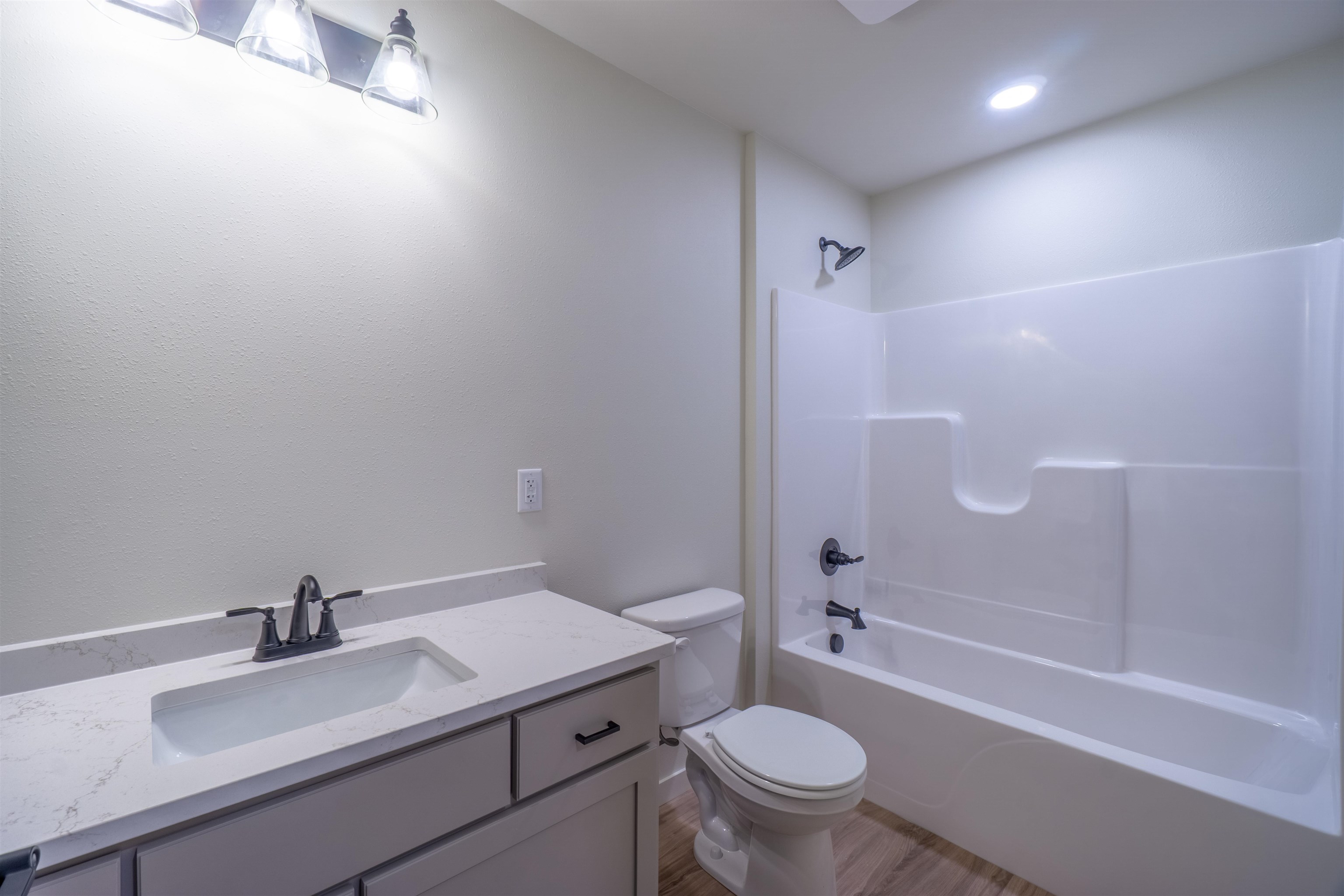 704 THORNAPPLE STREET, Marathon, Wisconsin 54448, 3 Bedrooms Bedrooms, ,3 BathroomsBathrooms,Residential,For Sale,704 THORNAPPLE STREET,22503977