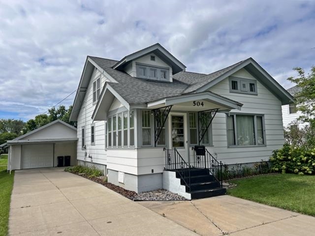 504 S PEACH AVENUE, Marshfield, Wisconsin 54449, 4 Bedrooms Bedrooms, ,2 BathroomsBathrooms,Residential,For Sale,504 S PEACH AVENUE,22504027