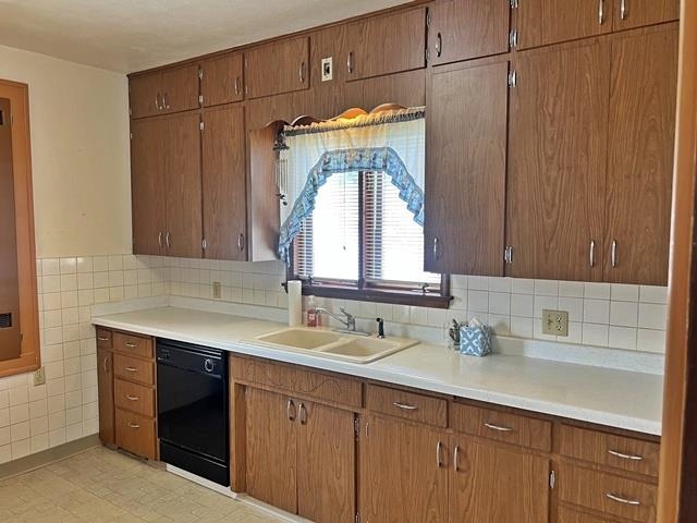 504 S PEACH AVENUE, Marshfield, Wisconsin 54449, 4 Bedrooms Bedrooms, ,2 BathroomsBathrooms,Residential,For Sale,504 S PEACH AVENUE,22504027