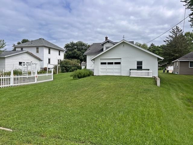 504 S PEACH AVENUE, Marshfield, Wisconsin 54449, 4 Bedrooms Bedrooms, ,2 BathroomsBathrooms,Residential,For Sale,504 S PEACH AVENUE,22504027