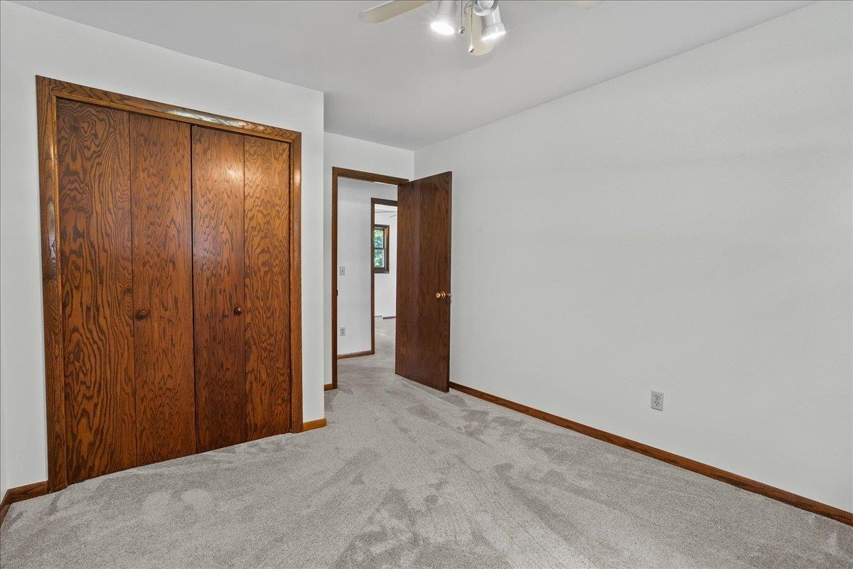 2706 S MAYWOOD AVENUE, Marshfield, Wisconsin 54449-5648, 3 Bedrooms Bedrooms, ,1 BathroomBathrooms,Residential,For Sale,2706 S MAYWOOD AVENUE,22504114