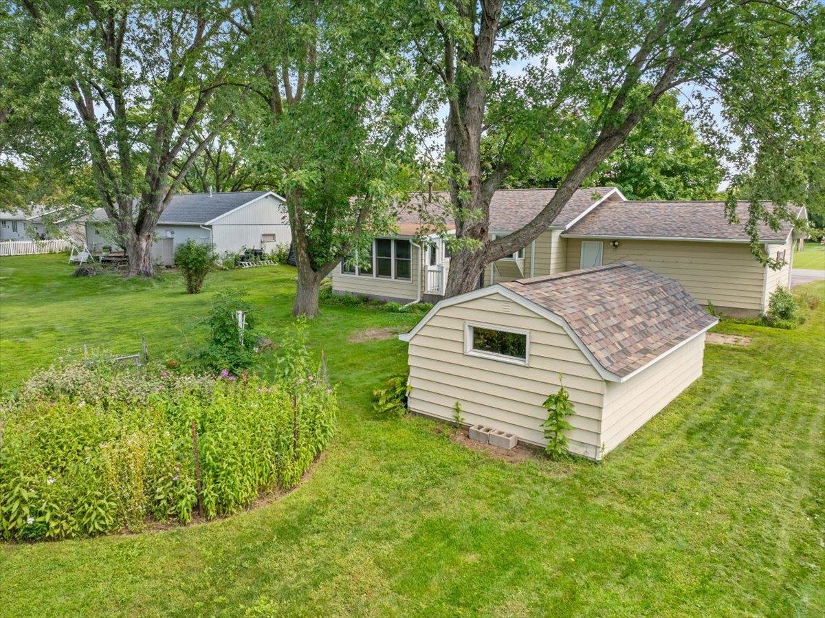 2706 S MAYWOOD AVENUE, Marshfield, Wisconsin 54449-5648, 3 Bedrooms Bedrooms, ,1 BathroomBathrooms,Residential,For Sale,2706 S MAYWOOD AVENUE,22504114