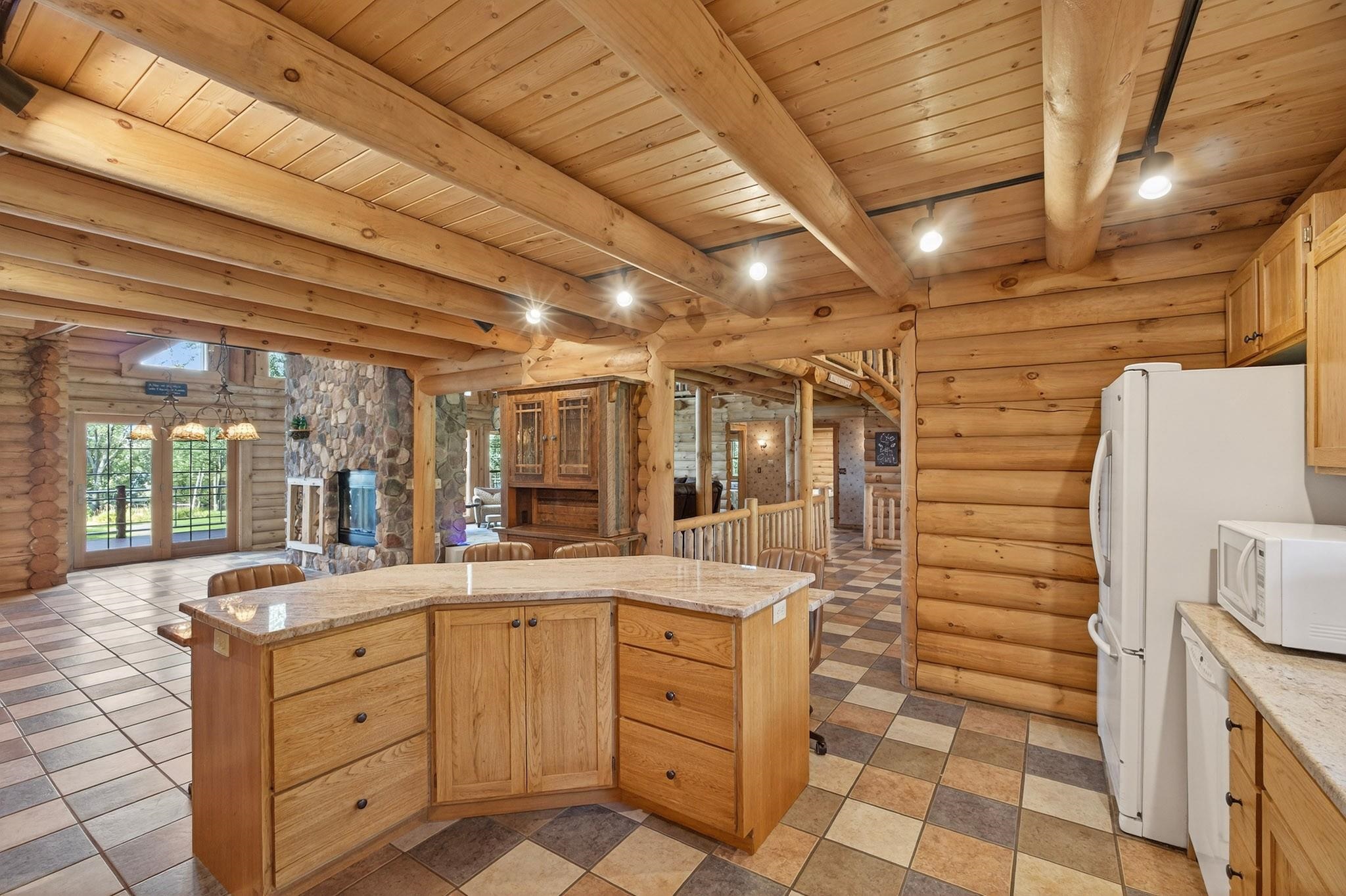 4689 LAKE DRIVE, Wisconsin Rapids, Wisconsin 54494, 5 Bedrooms Bedrooms, ,4 BathroomsBathrooms,Residential,For Sale,4689 LAKE DRIVE,22504158