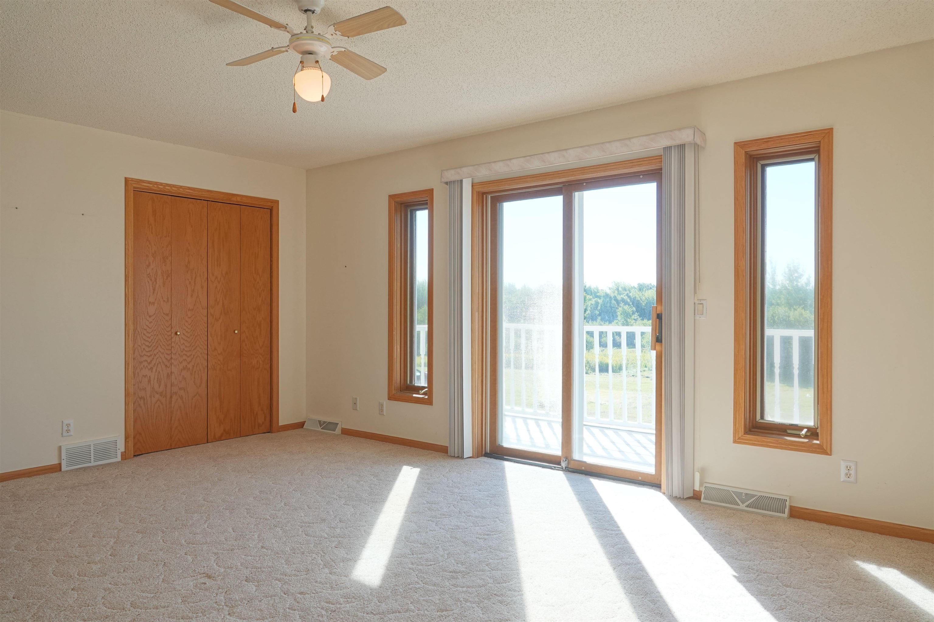 228749 CHESTNUT HILL LANE, Abbotsford, Wisconsin 54405, 4 Bedrooms Bedrooms, ,3 BathroomsBathrooms,Residential,For Sale,228749 CHESTNUT HILL LANE,22504168