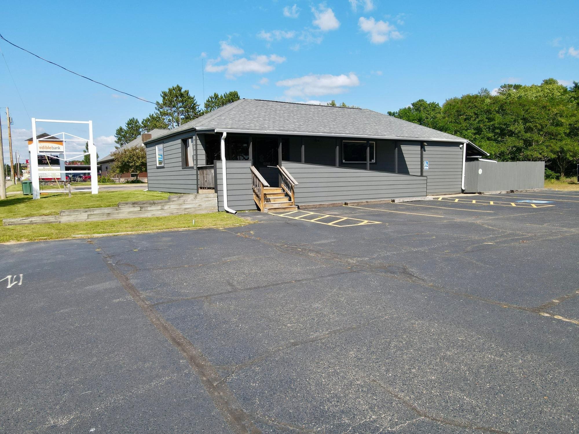 1208 N 4TH STREET, Tomahawk, Wisconsin 54487, ,Commercial/industrial,For Sale,1208 N 4TH STREET,22504171