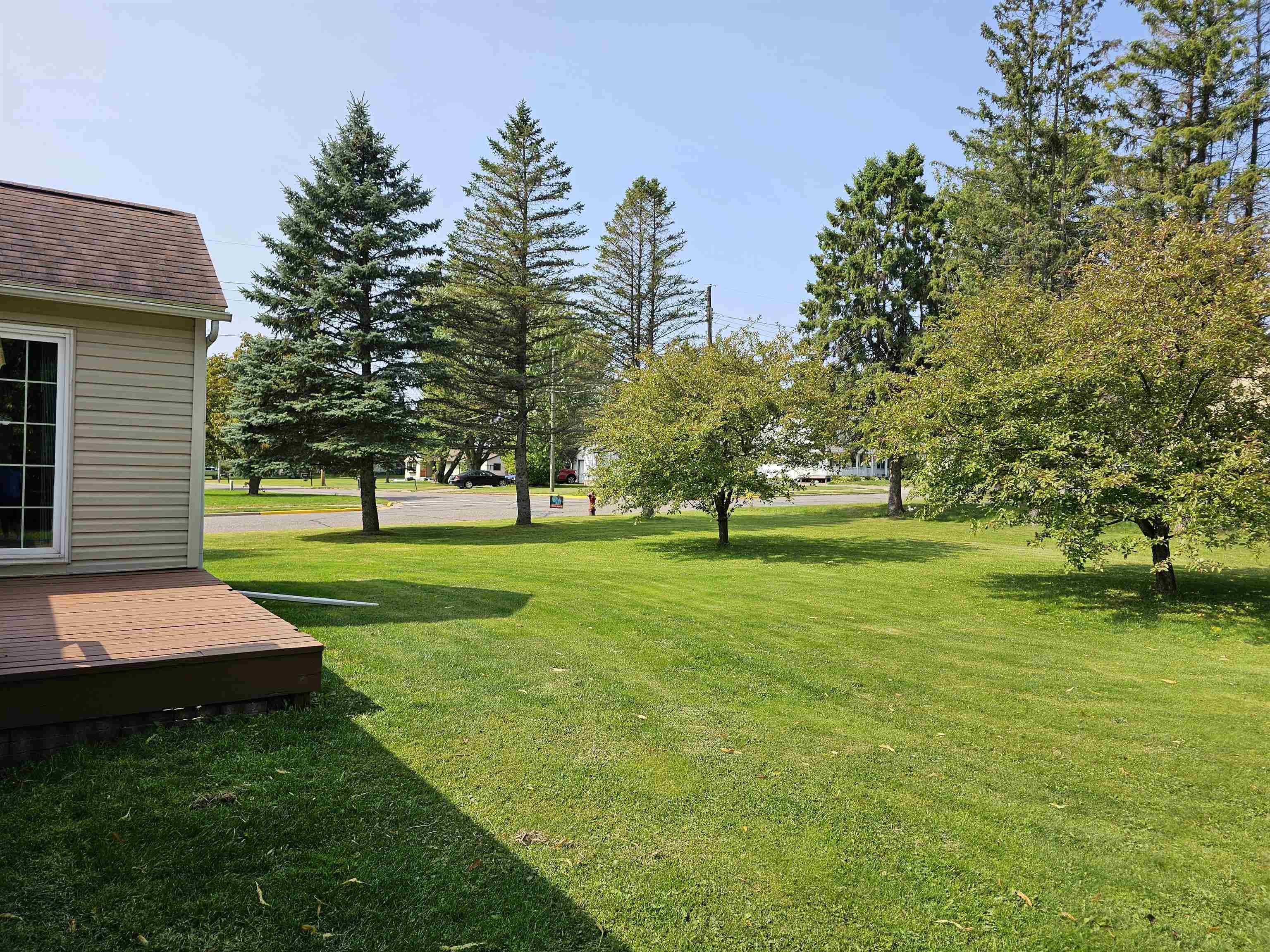 405 E PINE STREET, Medford, Wisconsin 54451, 3 Bedrooms Bedrooms, ,1 BathroomBathrooms,Residential,For Sale,405 E PINE STREET,22504181