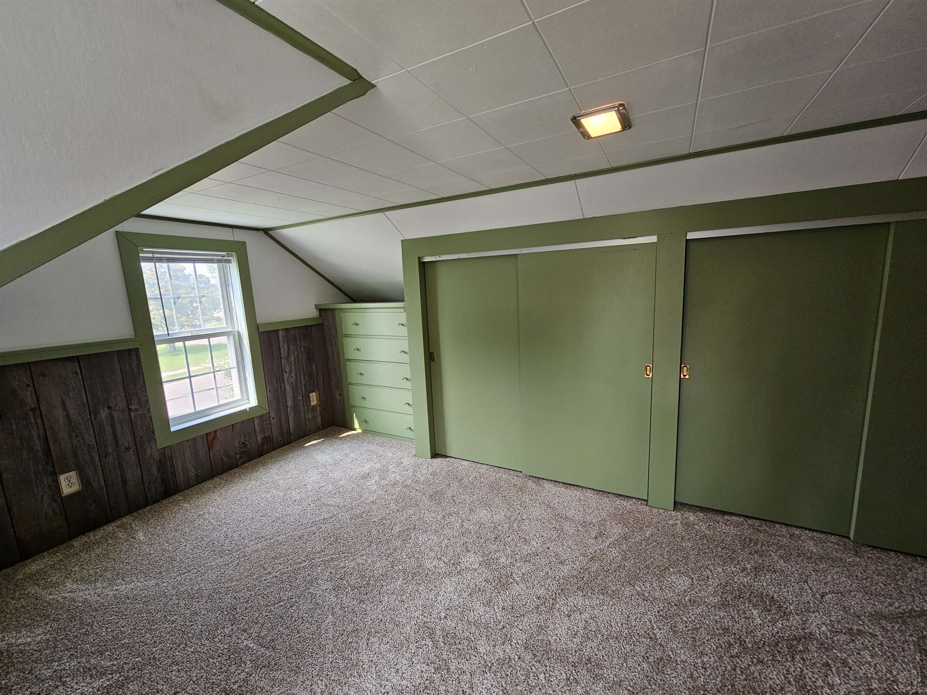 405 E PINE STREET, Medford, Wisconsin 54451, 3 Bedrooms Bedrooms, ,1 BathroomBathrooms,Residential,For Sale,405 E PINE STREET,22504181