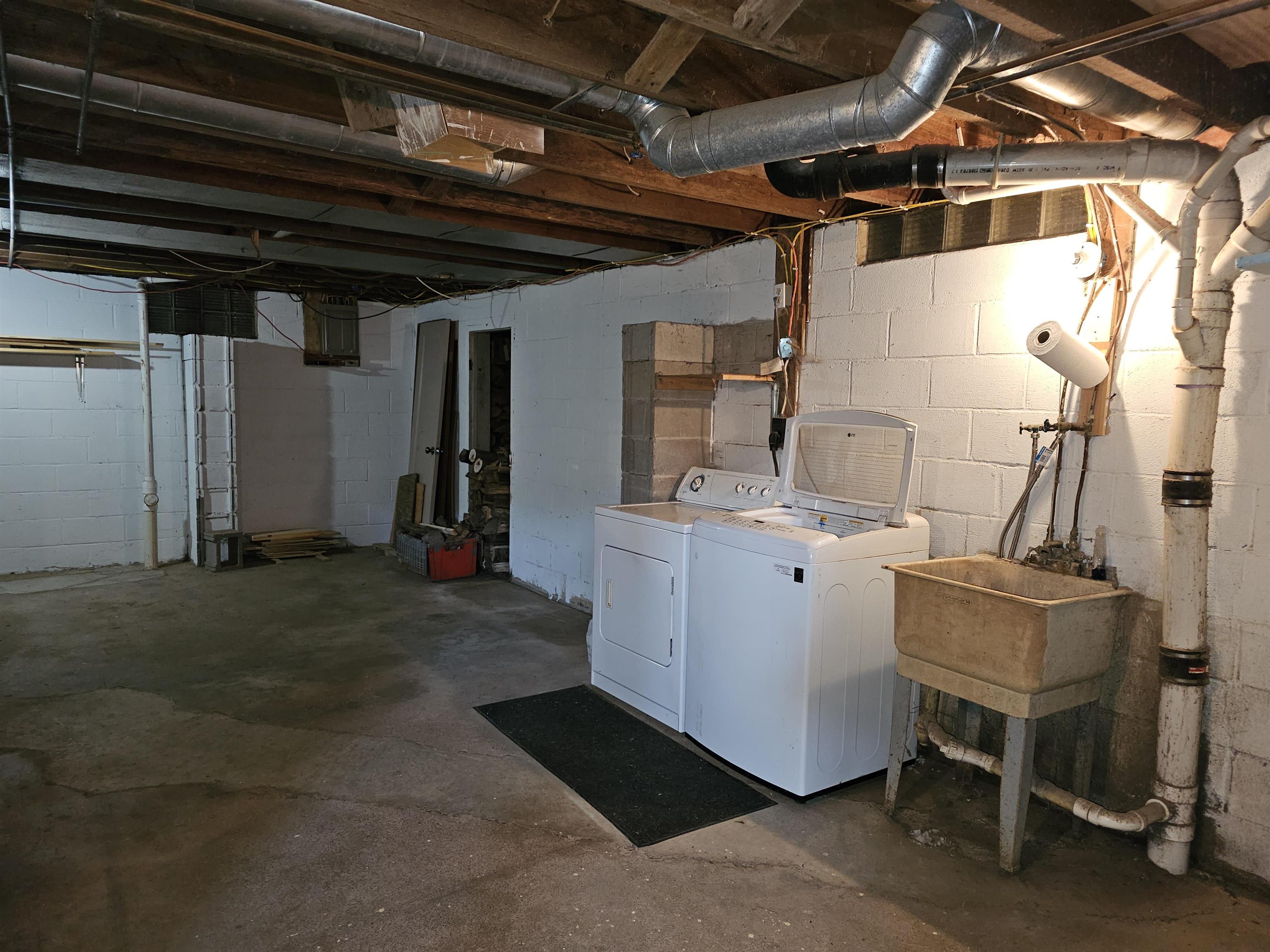 405 E PINE STREET, Medford, Wisconsin 54451, 3 Bedrooms Bedrooms, ,1 BathroomBathrooms,Residential,For Sale,405 E PINE STREET,22504181