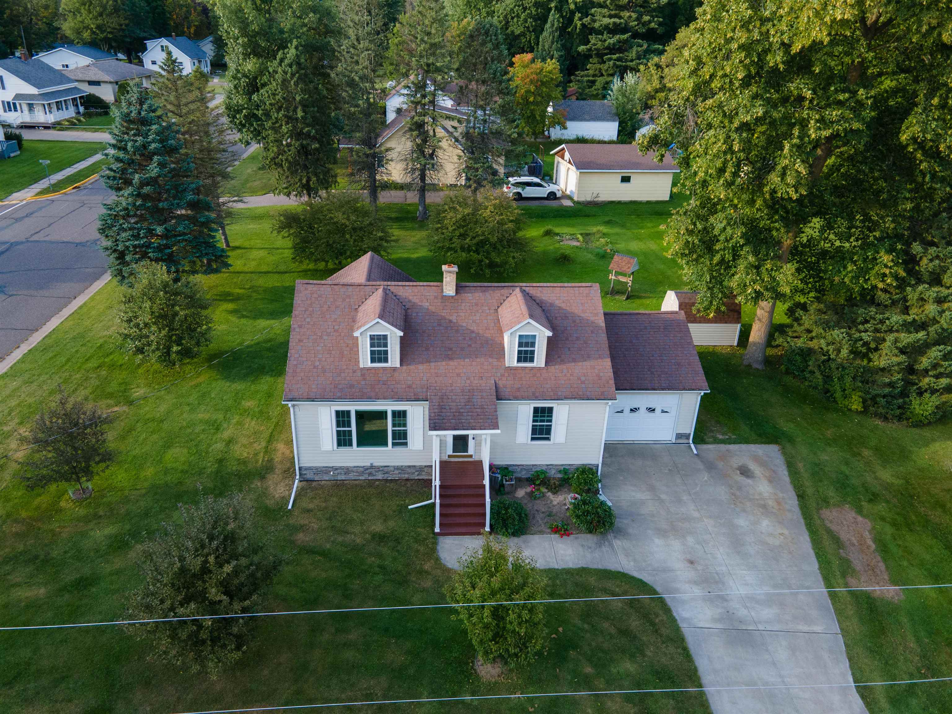 405 E PINE STREET, Medford, Wisconsin 54451, 3 Bedrooms Bedrooms, ,1 BathroomBathrooms,Residential,For Sale,405 E PINE STREET,22504181
