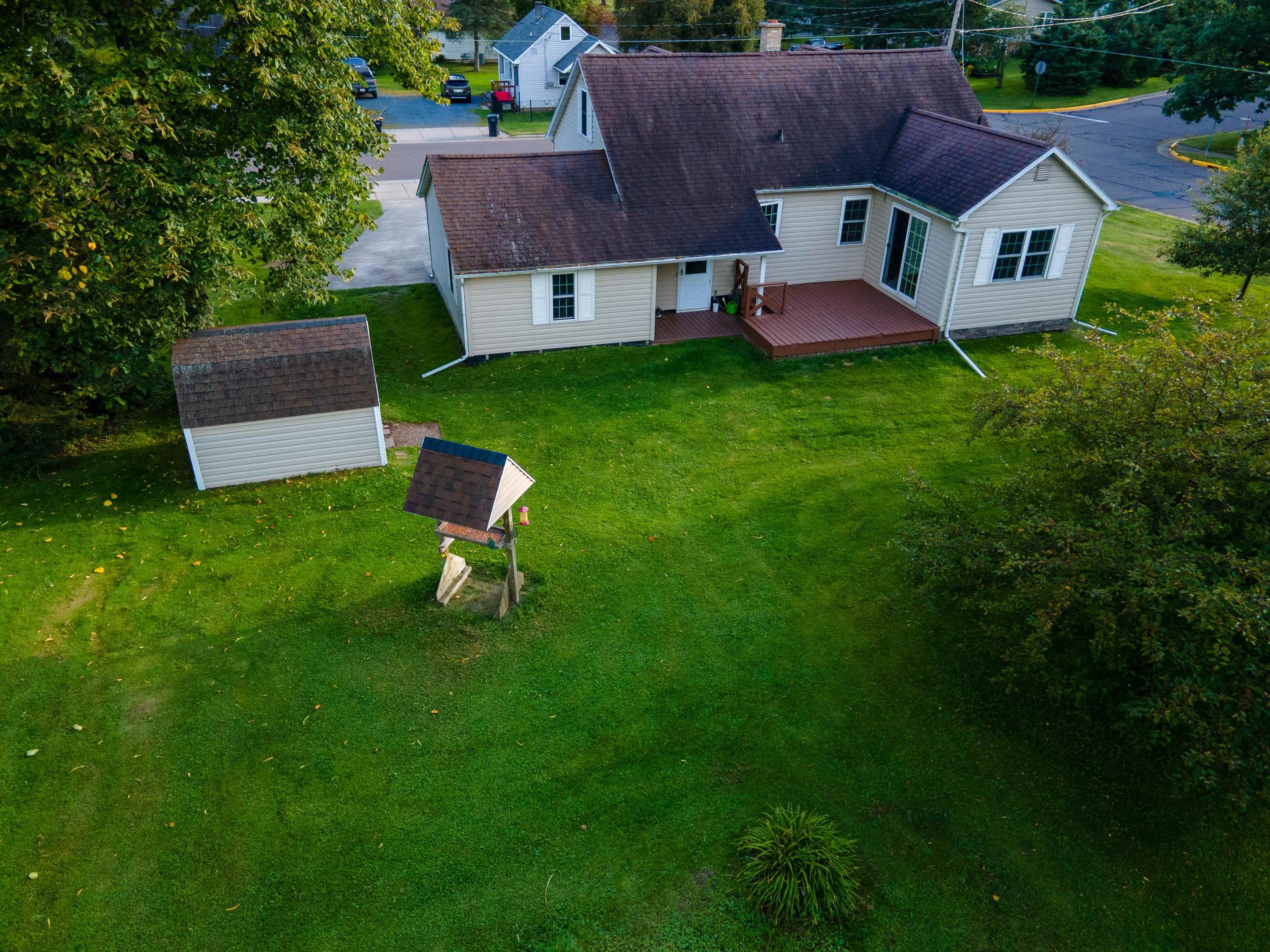 405 E PINE STREET, Medford, Wisconsin 54451, 3 Bedrooms Bedrooms, ,1 BathroomBathrooms,Residential,For Sale,405 E PINE STREET,22504181