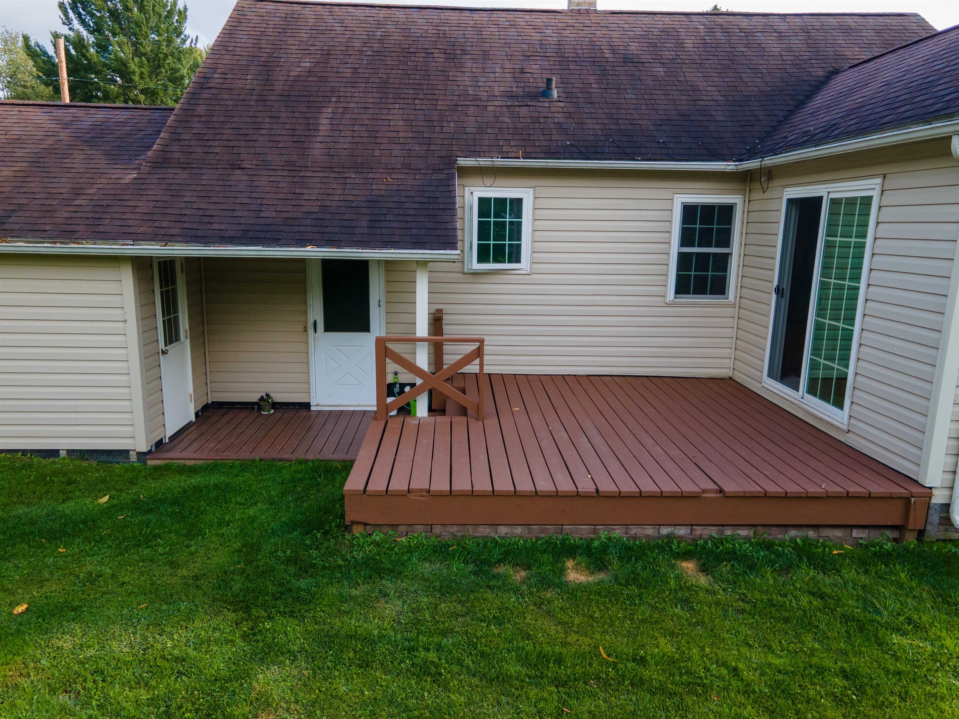 405 E PINE STREET, Medford, Wisconsin 54451, 3 Bedrooms Bedrooms, ,1 BathroomBathrooms,Residential,For Sale,405 E PINE STREET,22504181