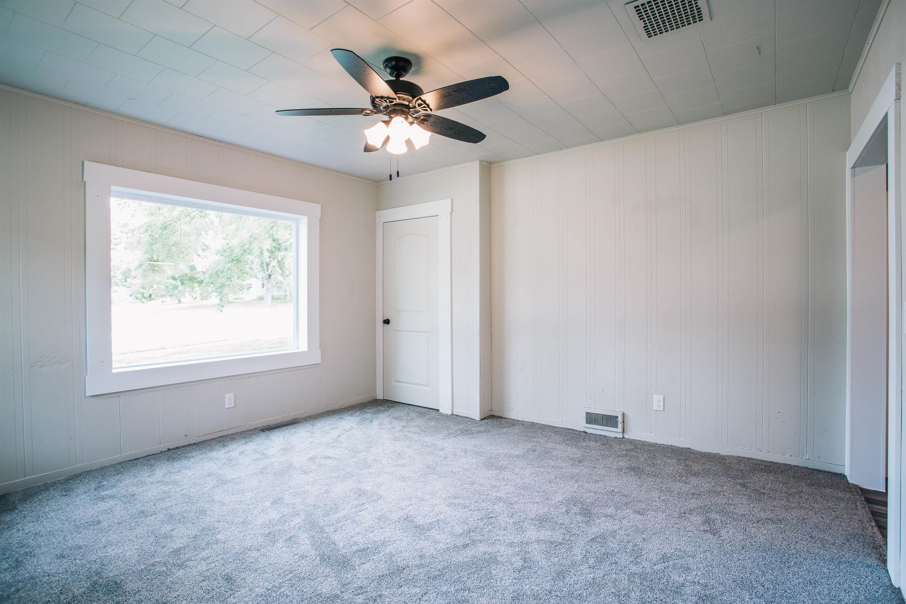 315 W BEGLEY STREET, Greenwood, Wisconsin 54437, 3 Bedrooms Bedrooms, ,1 BathroomBathrooms,Residential,For Sale,315 W BEGLEY STREET,22504213