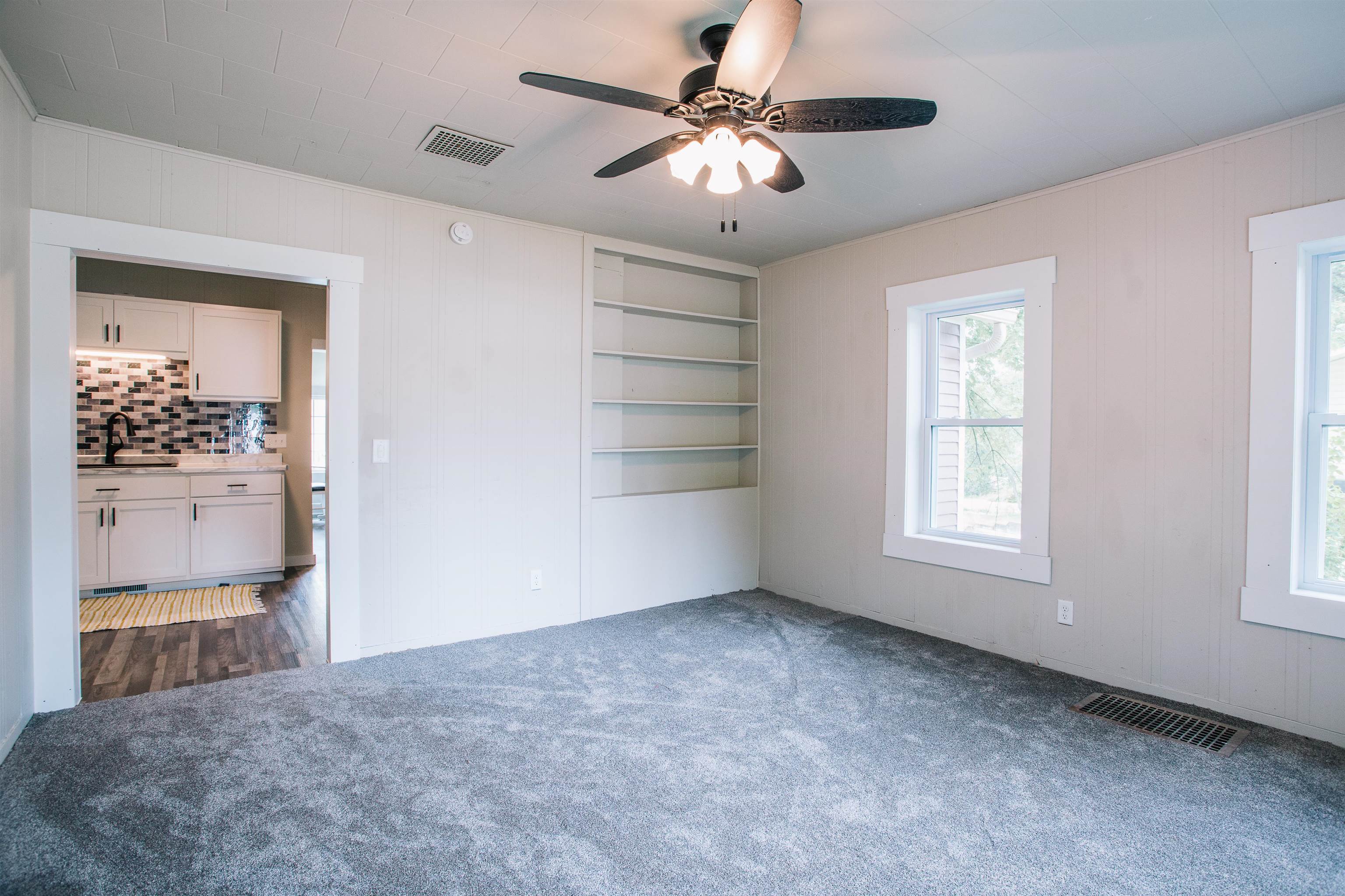 315 W BEGLEY STREET, Greenwood, Wisconsin 54437, 3 Bedrooms Bedrooms, ,1 BathroomBathrooms,Residential,For Sale,315 W BEGLEY STREET,22504213