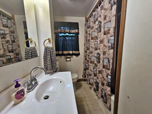 717 E BLODGETT STREET, Marshfield, Wisconsin 54449, 2 Bedrooms Bedrooms, ,1 BathroomBathrooms,Residential,For Sale,717 E BLODGETT STREET,22504312