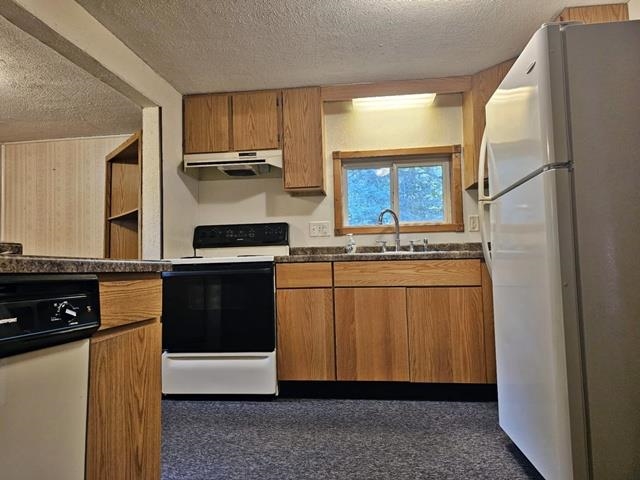 717 E BLODGETT STREET, Marshfield, Wisconsin 54449, 2 Bedrooms Bedrooms, ,1 BathroomBathrooms,Residential,For Sale,717 E BLODGETT STREET,22504312
