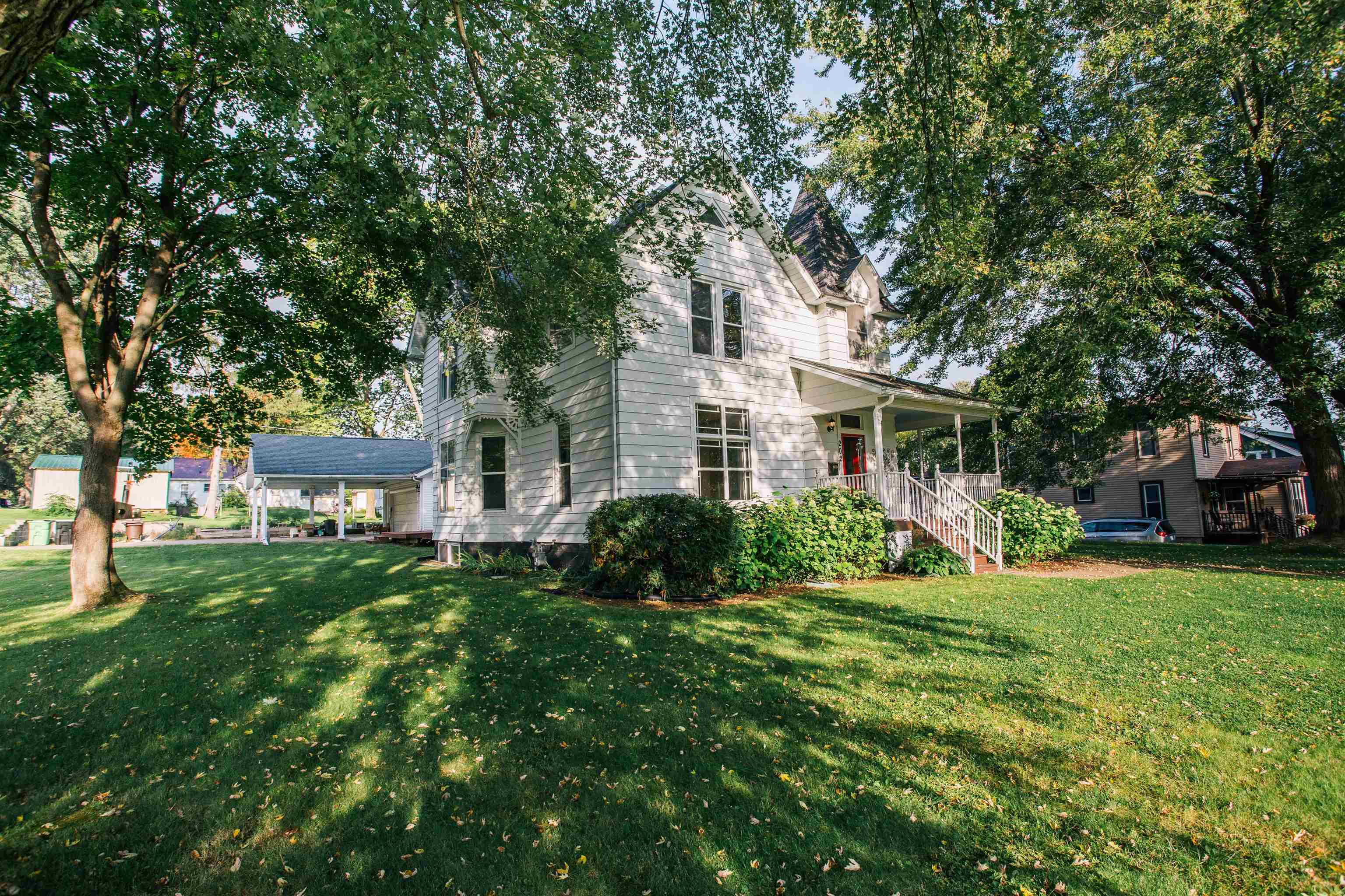 202 CLAY STREET, Neillsville, Wisconsin 54456, 4 Bedrooms Bedrooms, ,3 BathroomsBathrooms,Residential,For Sale,202 CLAY STREET,22504422