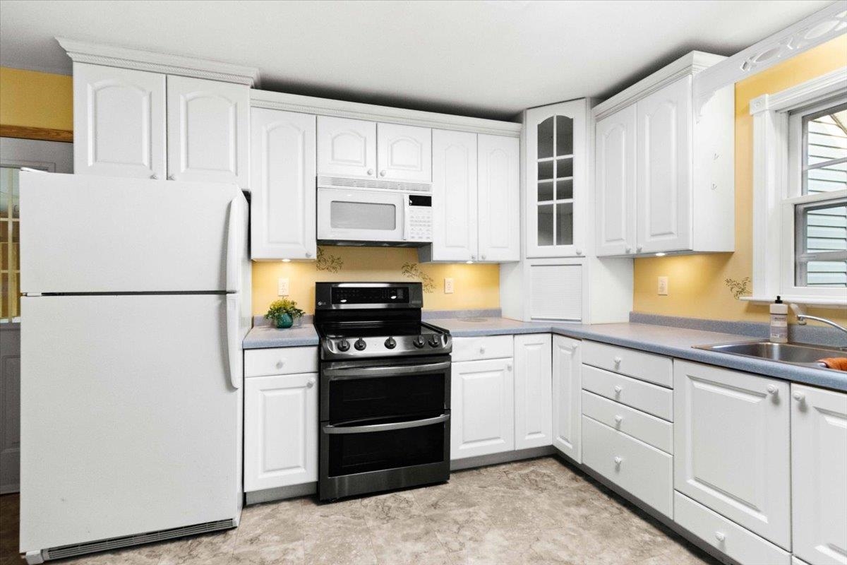 3610 43RD STREET SOUTH, Wisconsin Rapids, Wisconsin 54494, 3 Bedrooms Bedrooms, ,2 BathroomsBathrooms,Residential,For Sale,3610 43RD STREET SOUTH,22504440