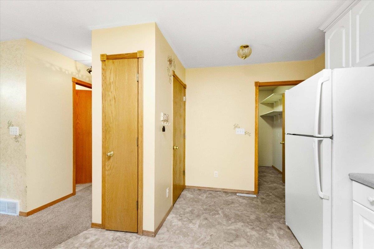 3610 43RD STREET SOUTH, Wisconsin Rapids, Wisconsin 54494, 3 Bedrooms Bedrooms, ,2 BathroomsBathrooms,Residential,For Sale,3610 43RD STREET SOUTH,22504440