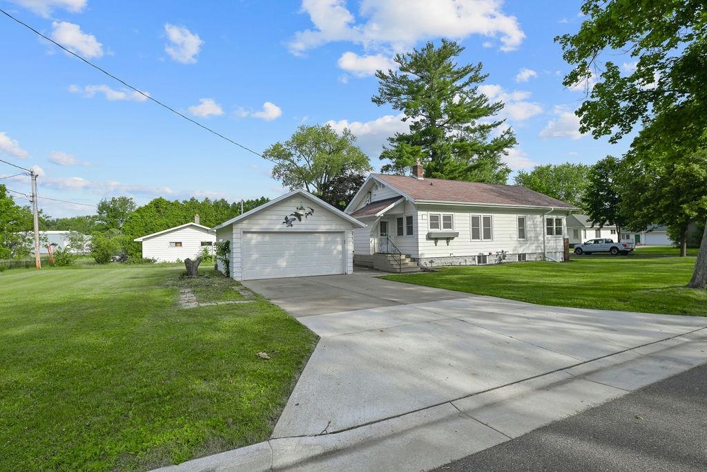 311 ALEXANDER AVENUE, Port Edwards, Wisconsin 54469, 2 Bedrooms Bedrooms, ,1 BathroomBathrooms,Residential,For Sale,311 ALEXANDER AVENUE,22504534