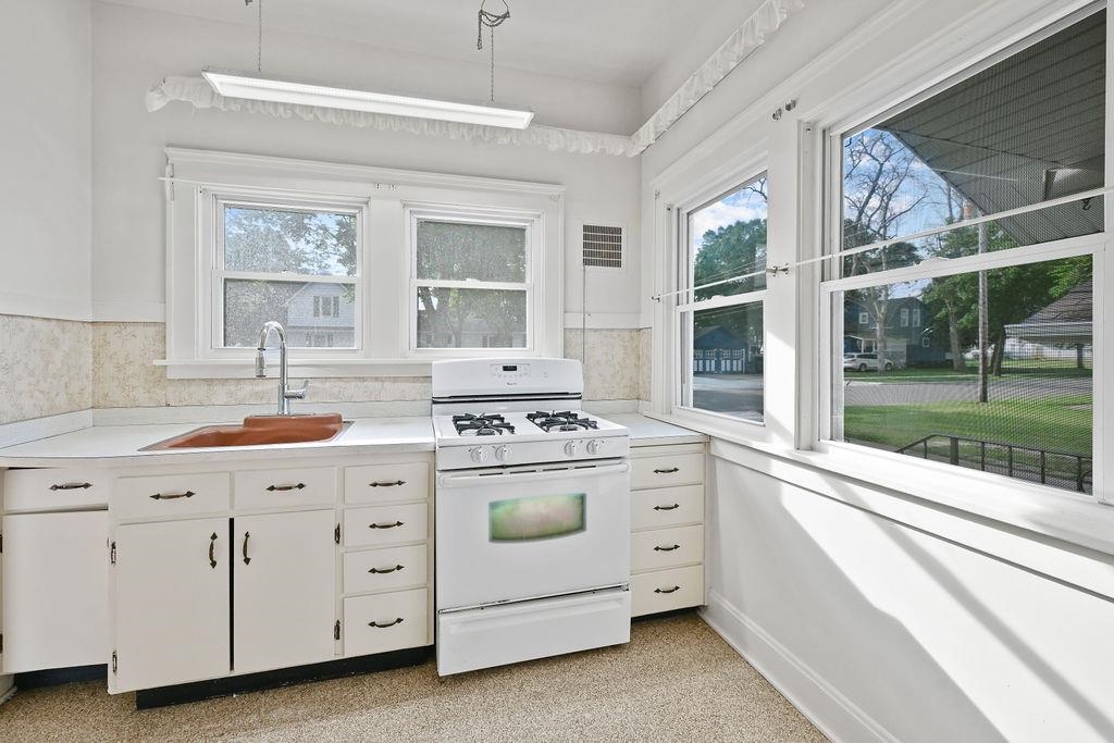 311 ALEXANDER AVENUE, Port Edwards, Wisconsin 54469, 2 Bedrooms Bedrooms, ,1 BathroomBathrooms,Residential,For Sale,311 ALEXANDER AVENUE,22504534