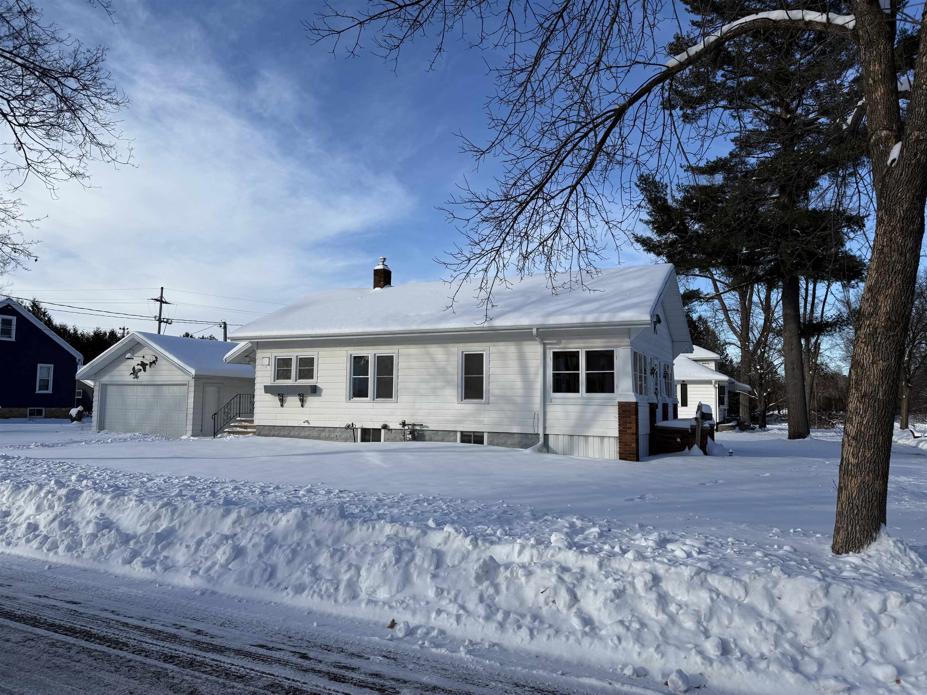 311 ALEXANDER AVENUE, Port Edwards, Wisconsin 54469, 2 Bedrooms Bedrooms, ,1 BathroomBathrooms,Residential,For Sale,311 ALEXANDER AVENUE,22504534