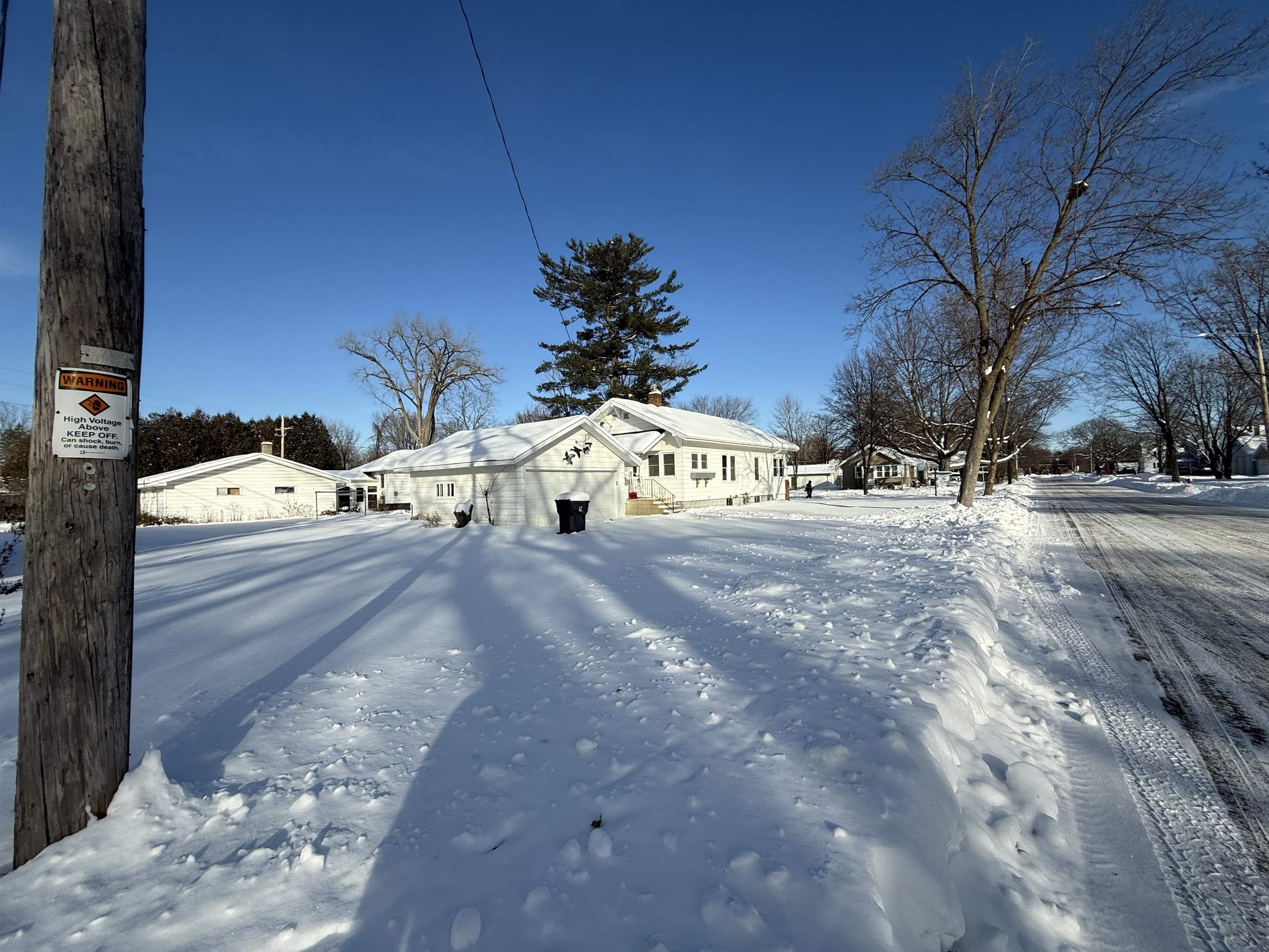 311 ALEXANDER AVENUE, Port Edwards, Wisconsin 54469, 2 Bedrooms Bedrooms, ,1 BathroomBathrooms,Residential,For Sale,311 ALEXANDER AVENUE,22504534