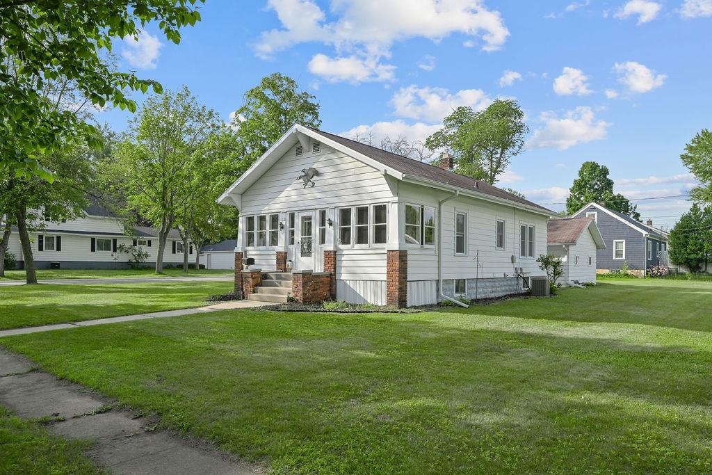 311 ALEXANDER AVENUE, Port Edwards, Wisconsin 54469, 2 Bedrooms Bedrooms, ,1 BathroomBathrooms,Residential,For Sale,311 ALEXANDER AVENUE,22504534