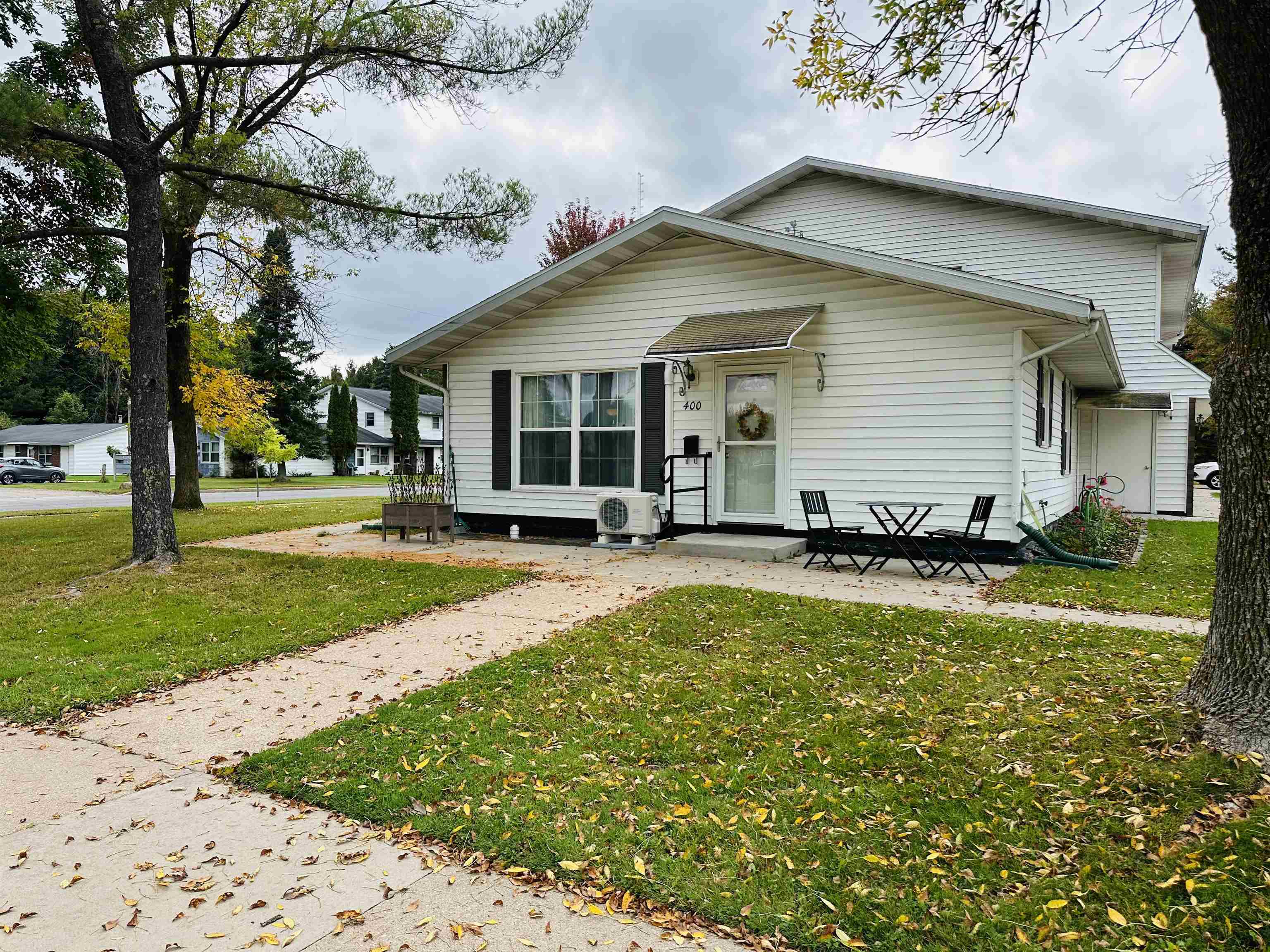 400 FREDERICK STREET NORTH, Stevens Point, Wisconsin 54481, 2 Bedrooms Bedrooms, ,1 BathroomBathrooms,Residential,For Sale,400 FREDERICK STREET NORTH,22504538